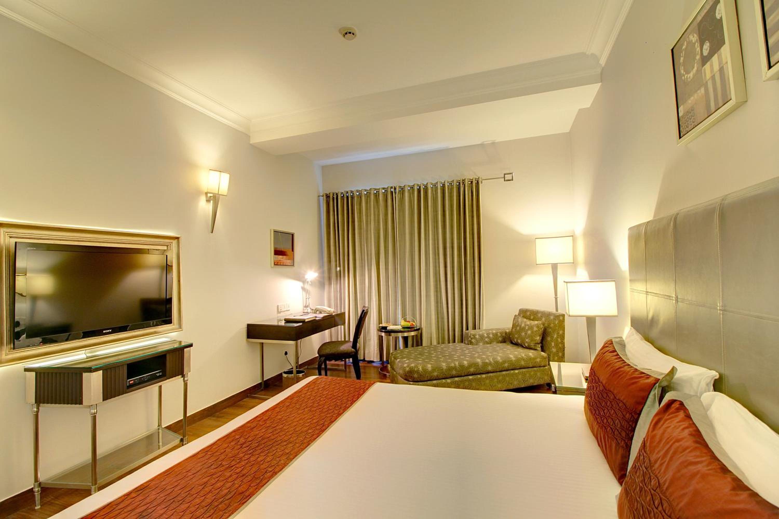 Contemporary Room with 15% off on food and soft beverages