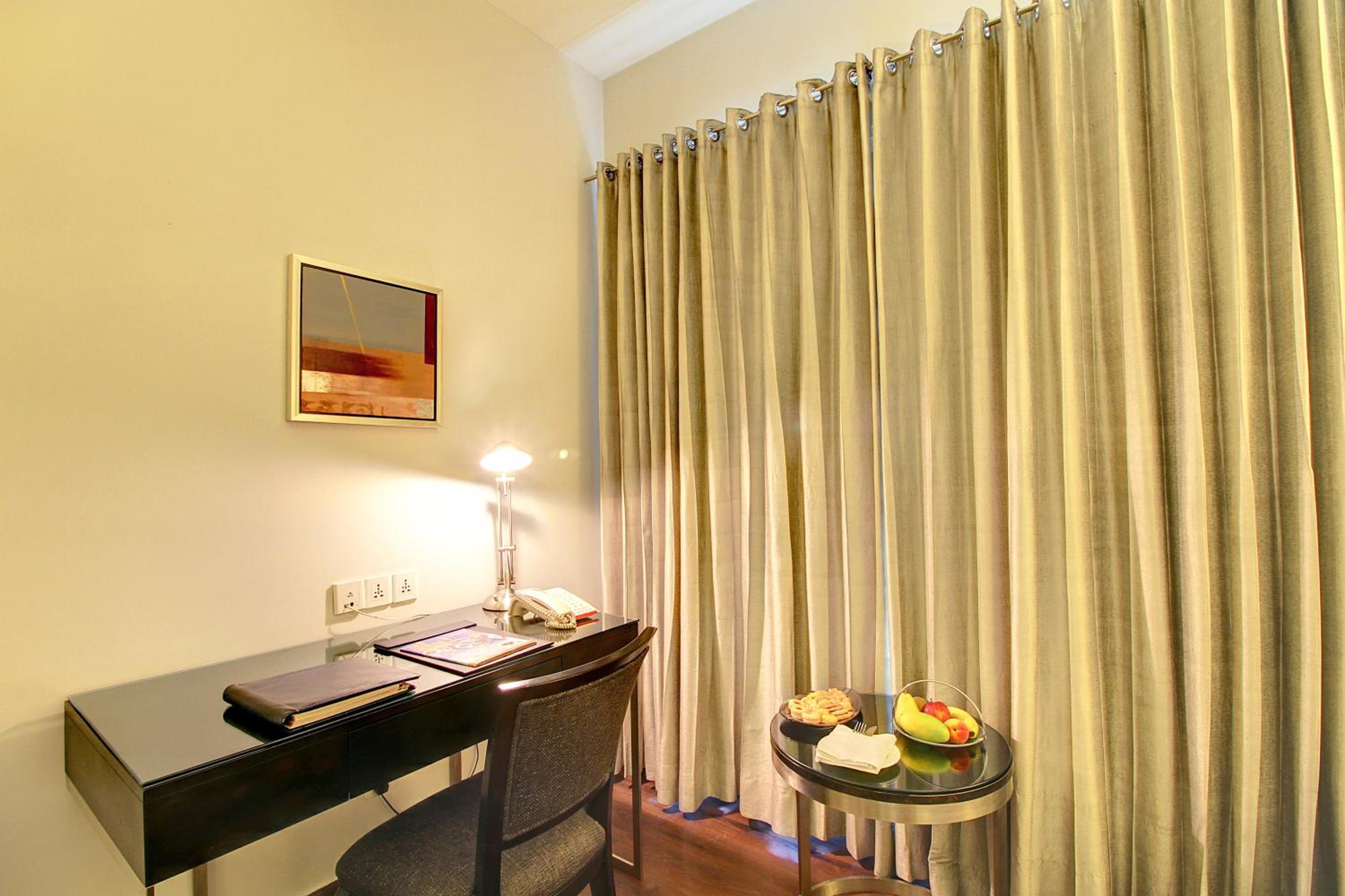 Contemporary Room with 15% off on food and soft beverages  photo 2