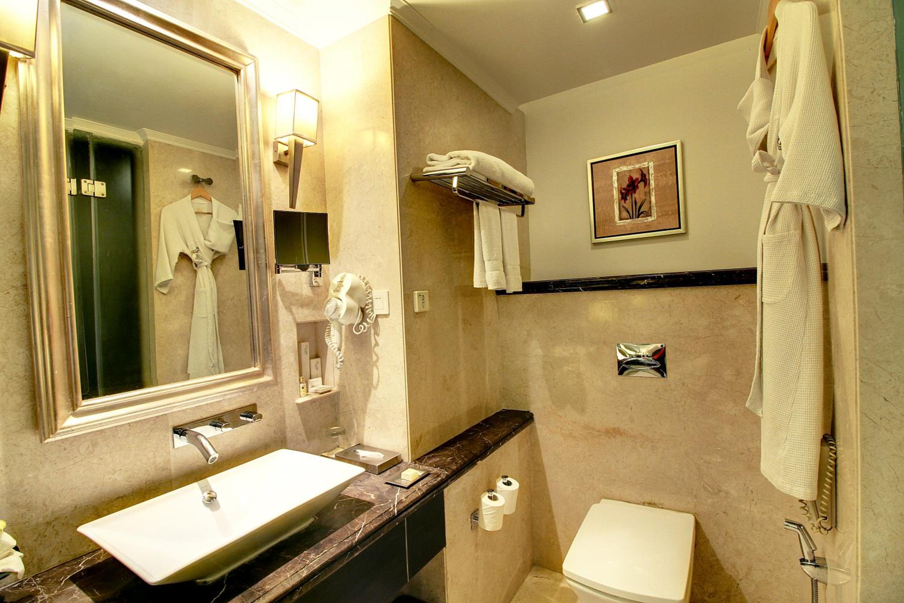 Contemporary Room with 15% off on food and soft beverages