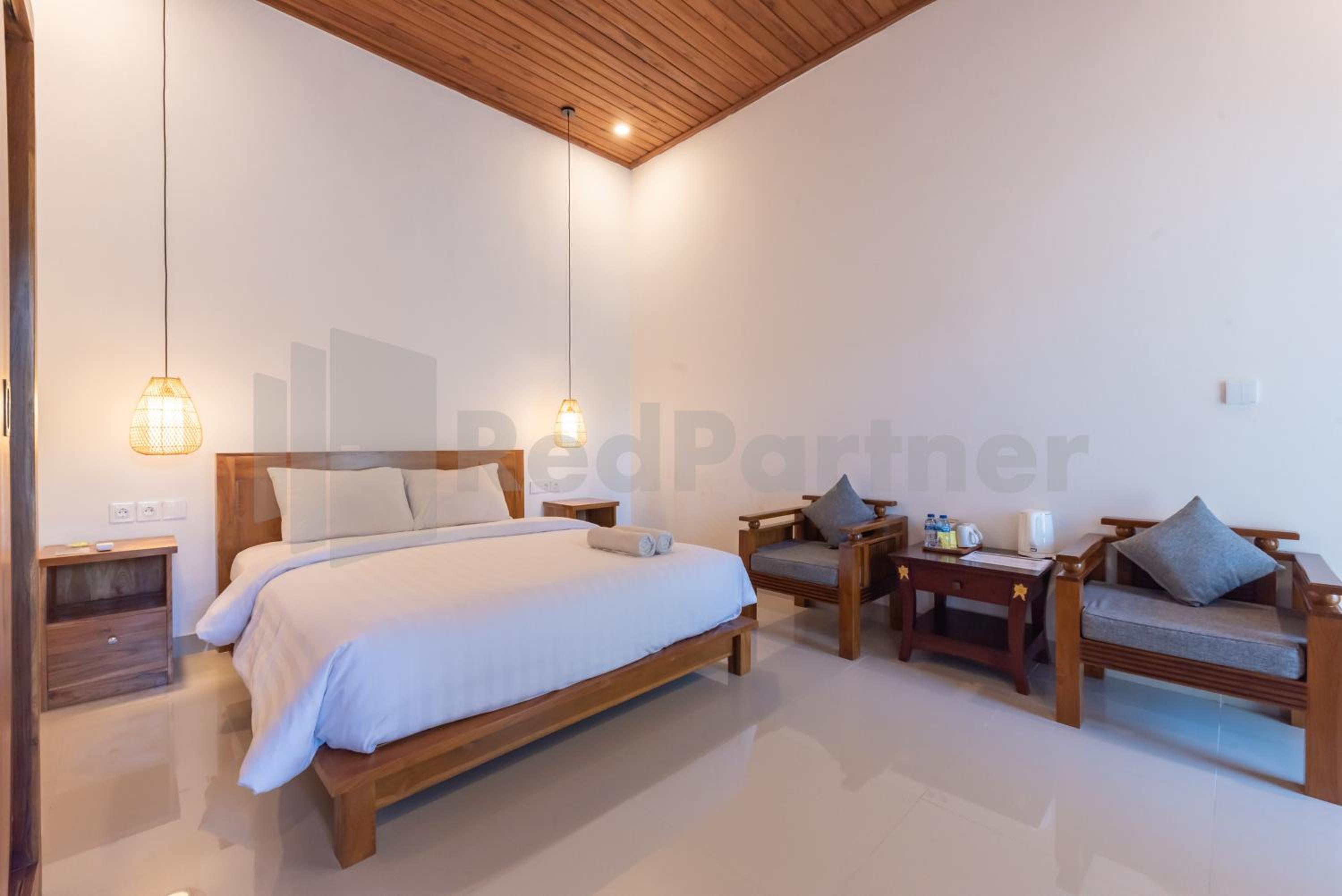 Suite - Photo 1