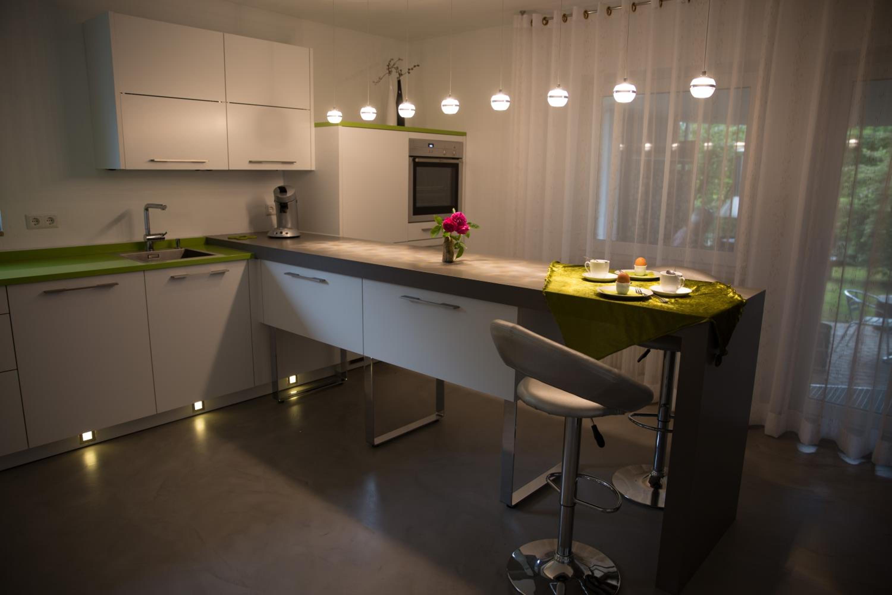 Two-Bedroom Apartment - Photo 3