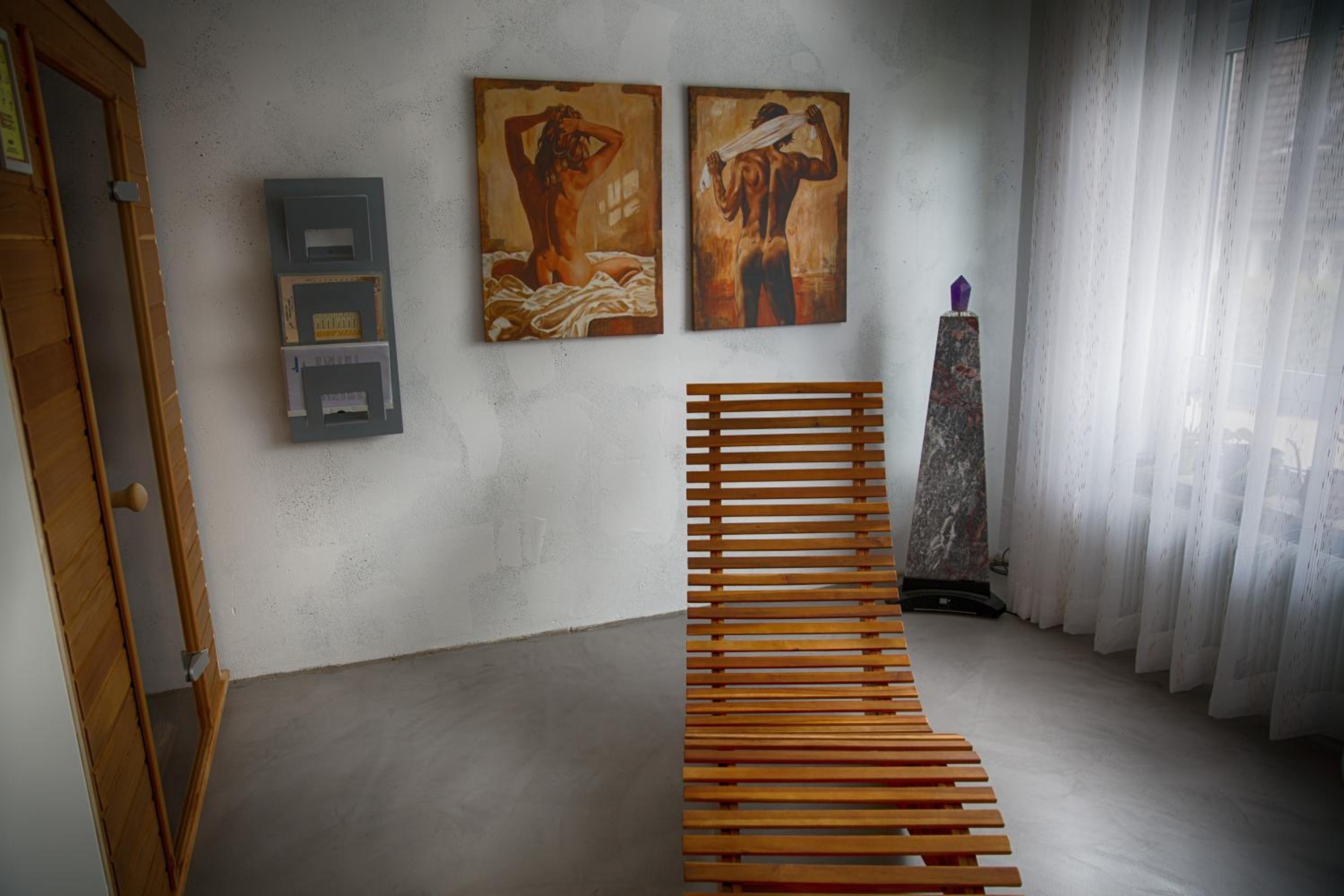 Two-Bedroom Apartment - Photo 24