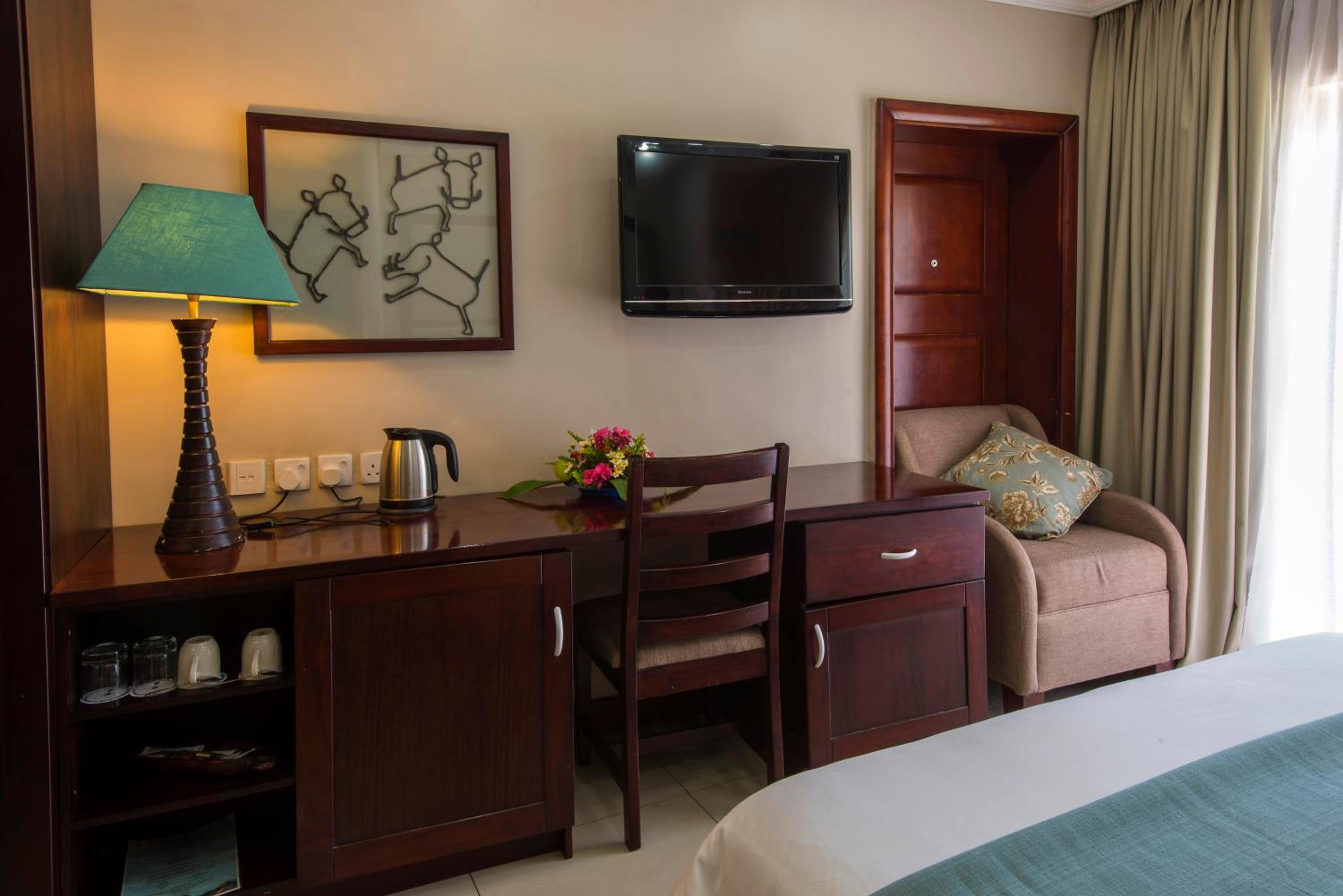 Double Room with Garden View - Photo 1