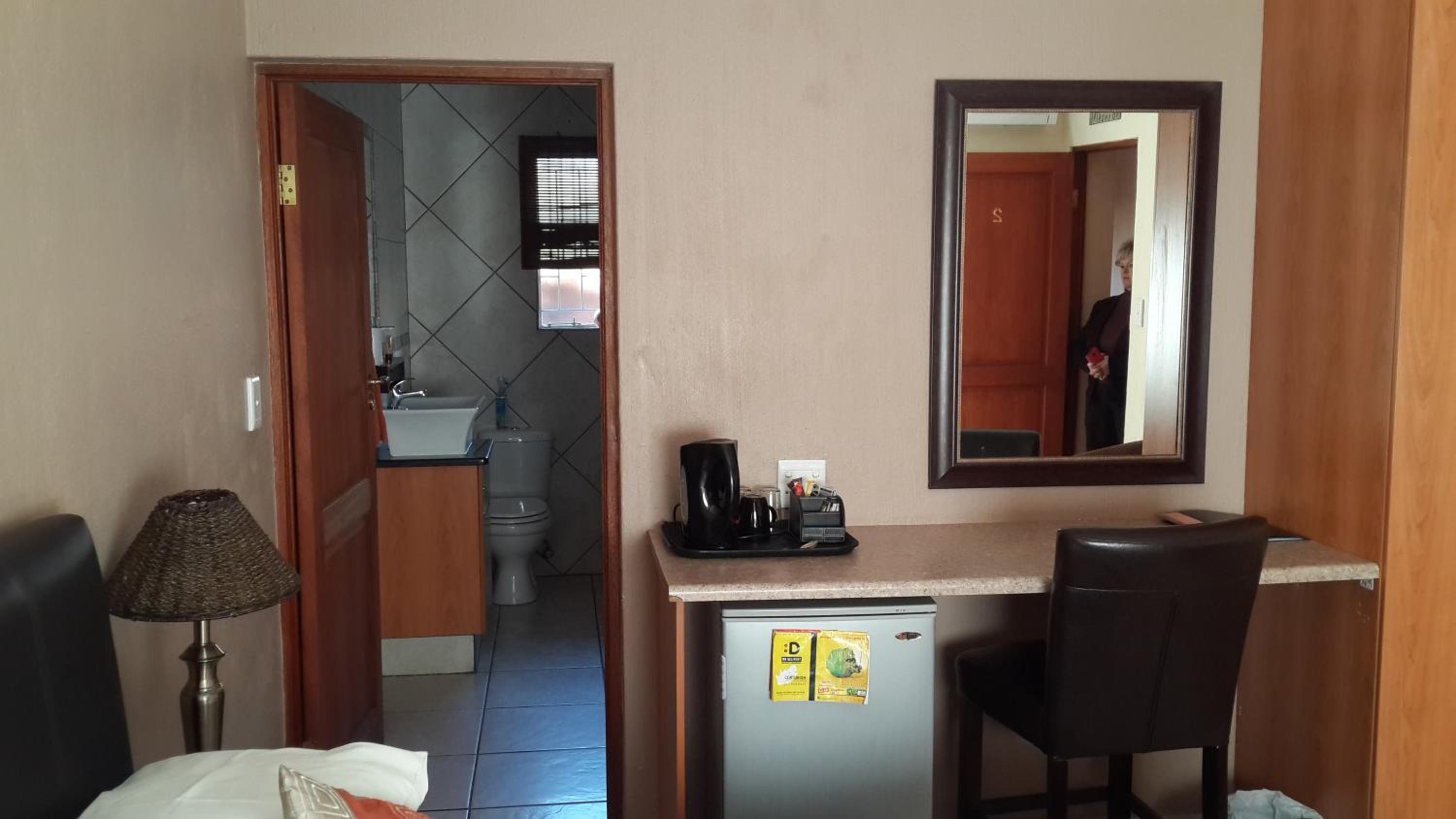 Standard Double or Twin Room - Photo 1