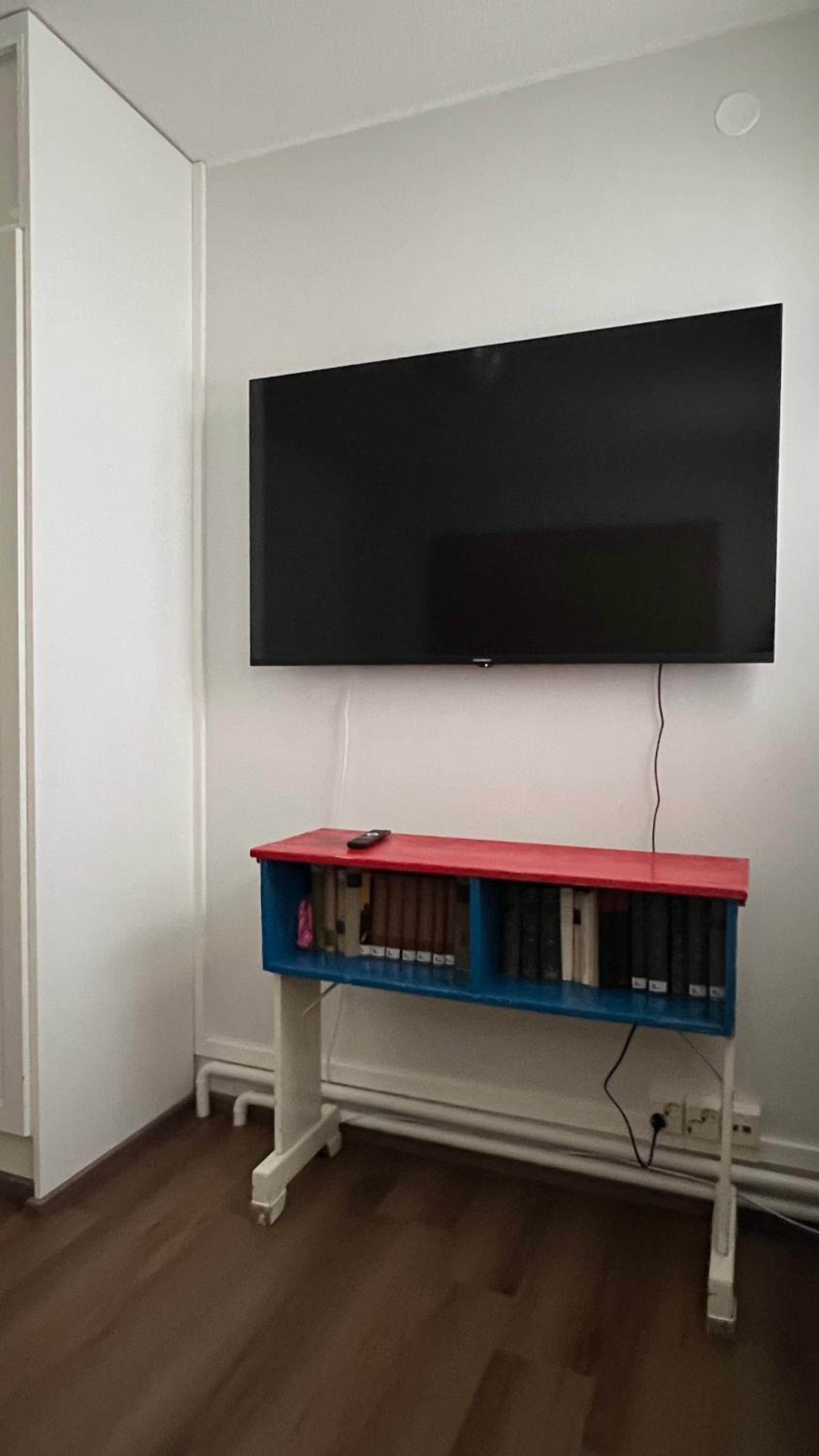 Standard Family Room photo 3