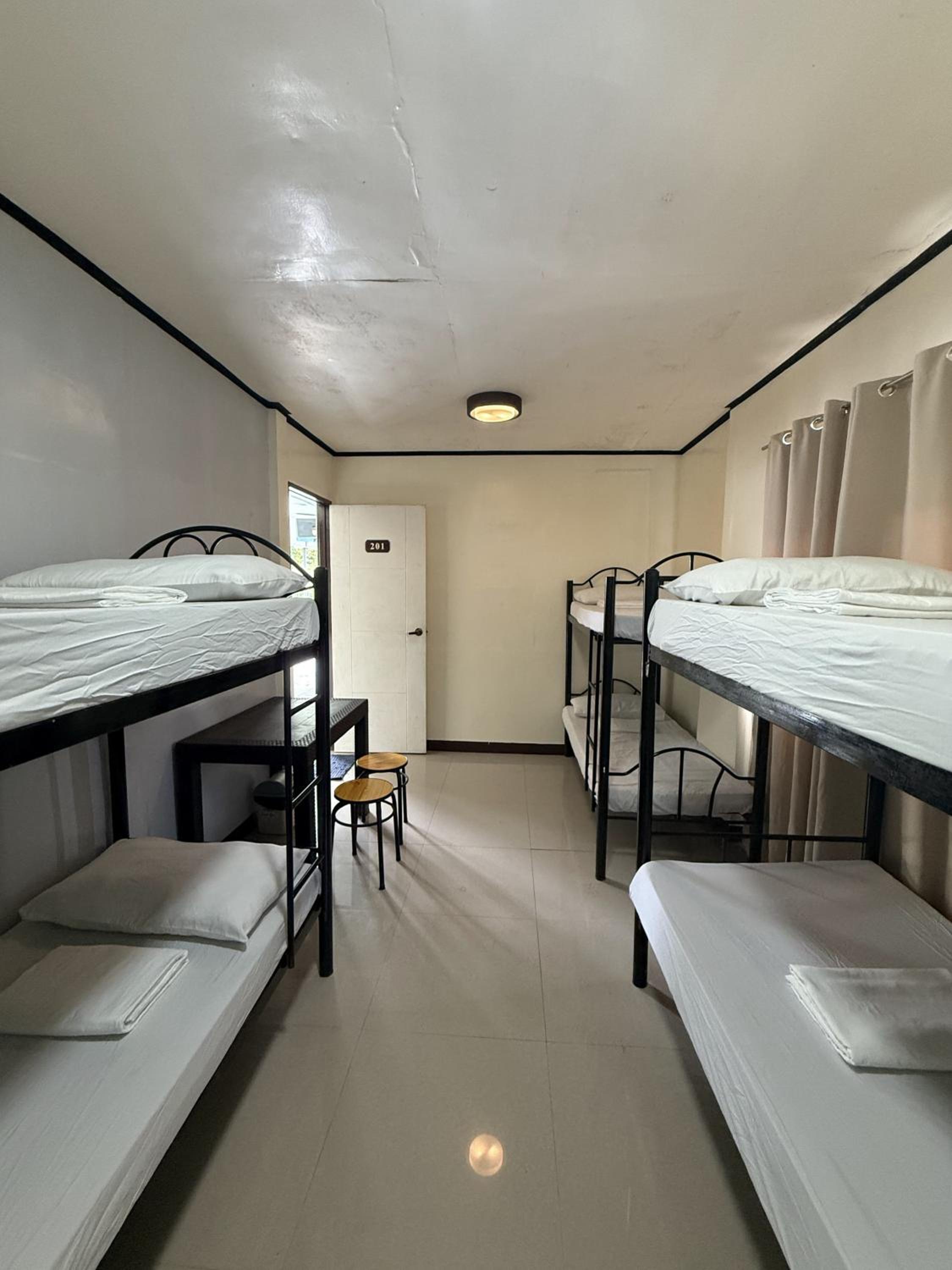 Mixed Dormitory Room photo 2