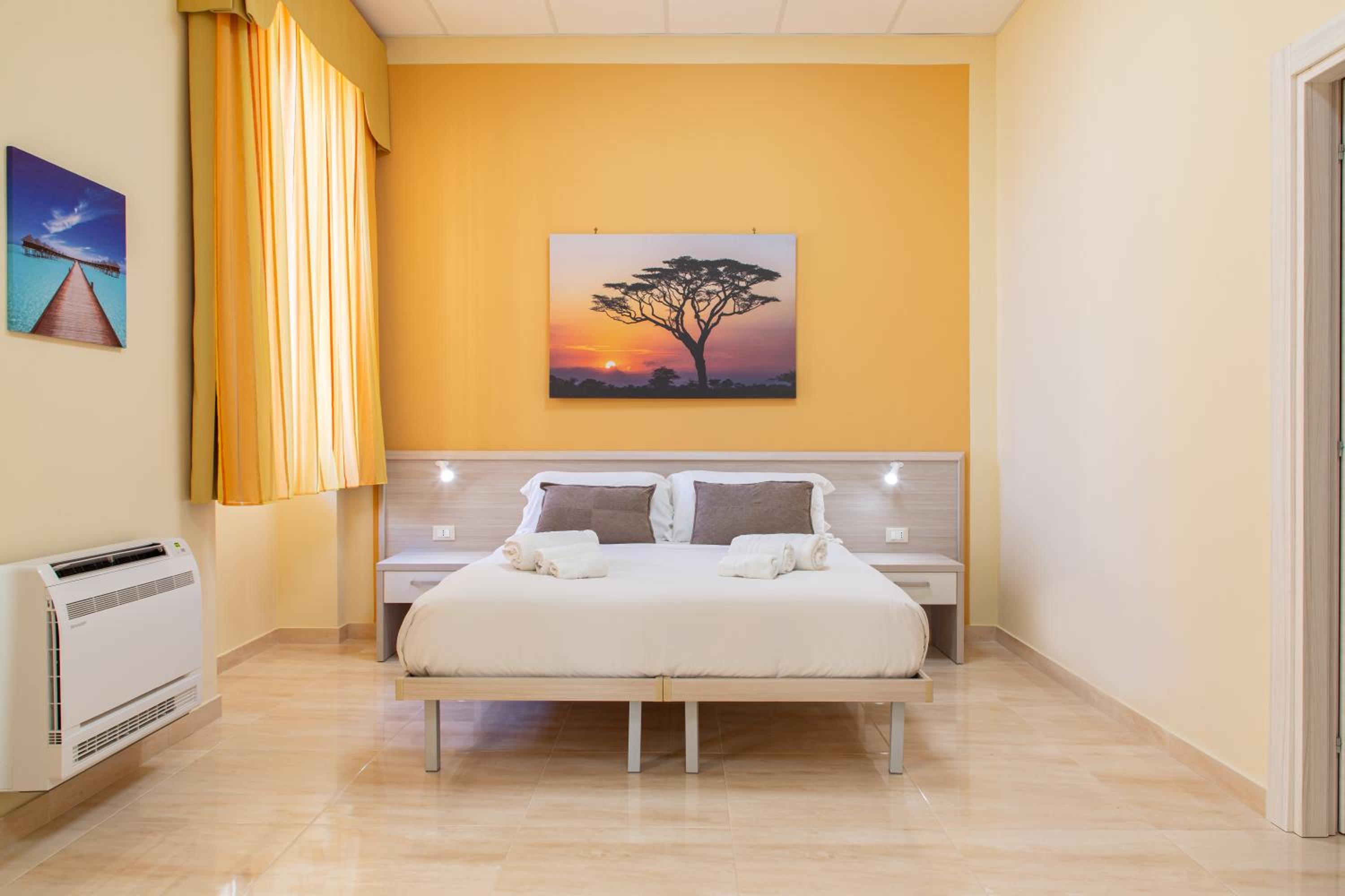 Deluxe Double or Twin Room with Balcony