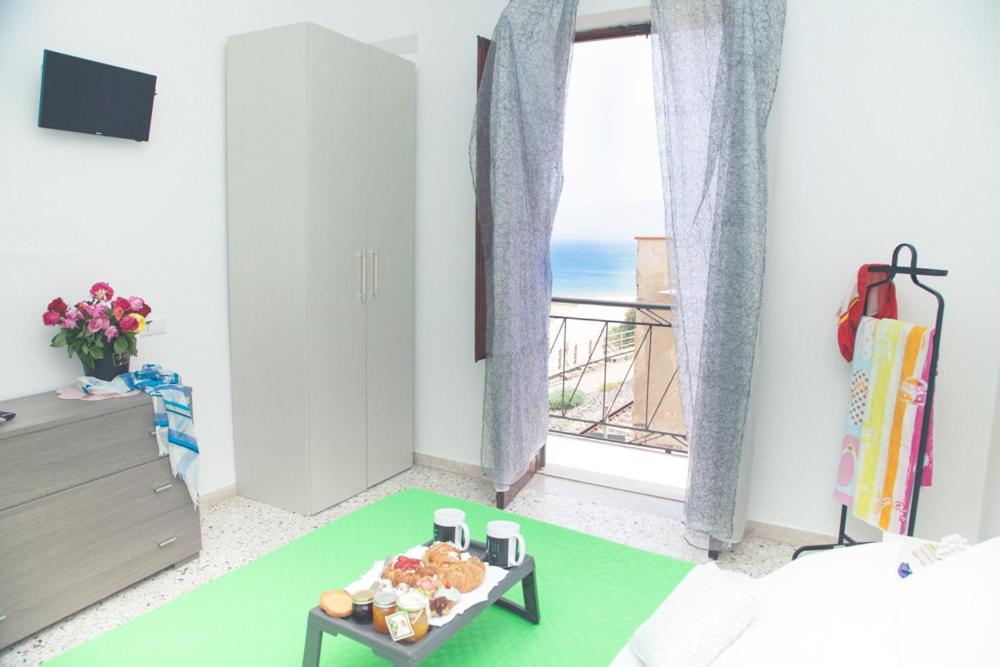 Double Room with Balcony and Sea View