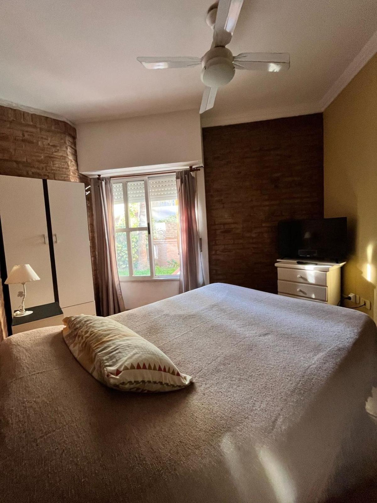 Standard Double Room with Shared Bathroom photo 1