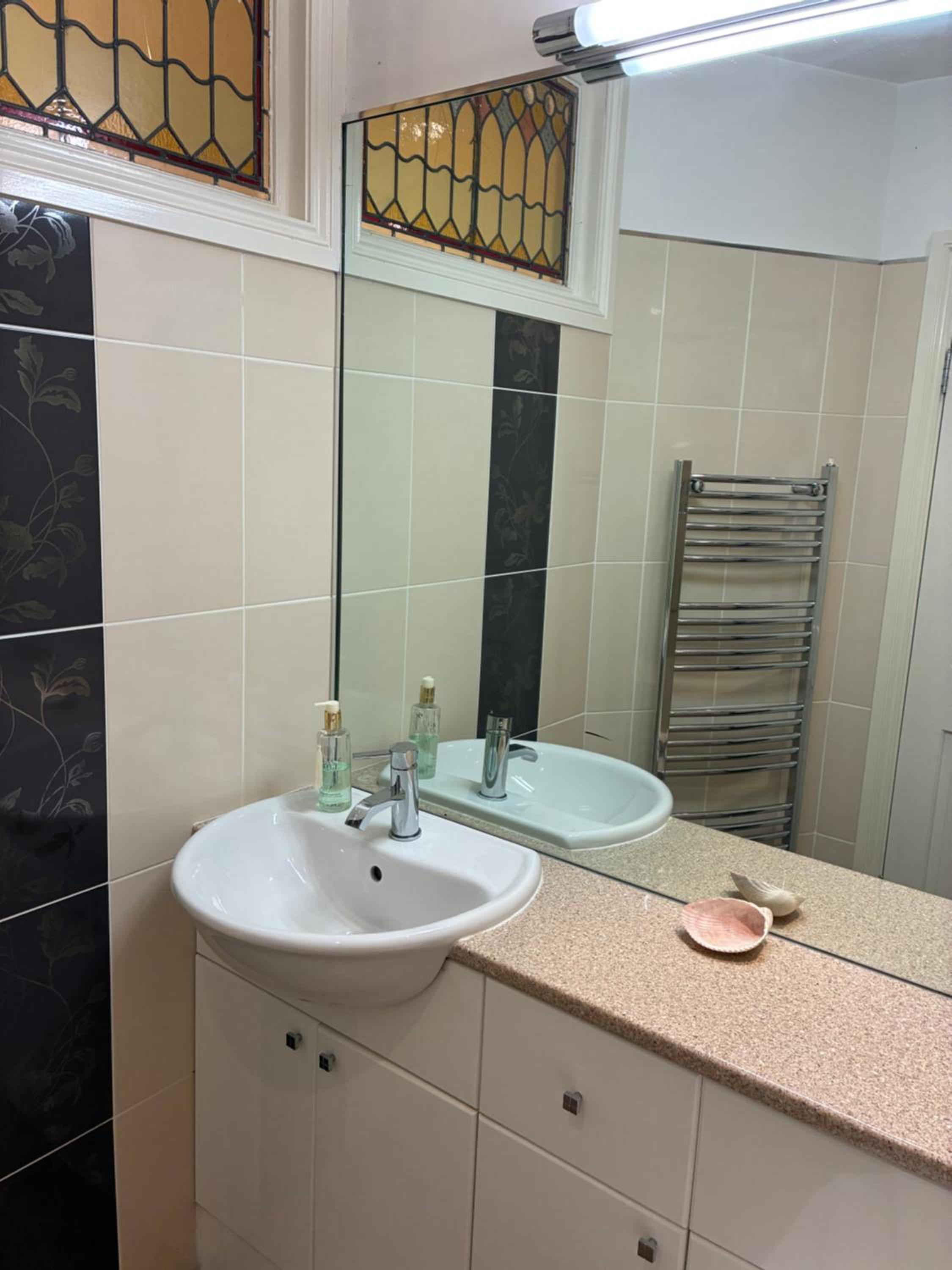 Double Room with Private Bathroom photo 1