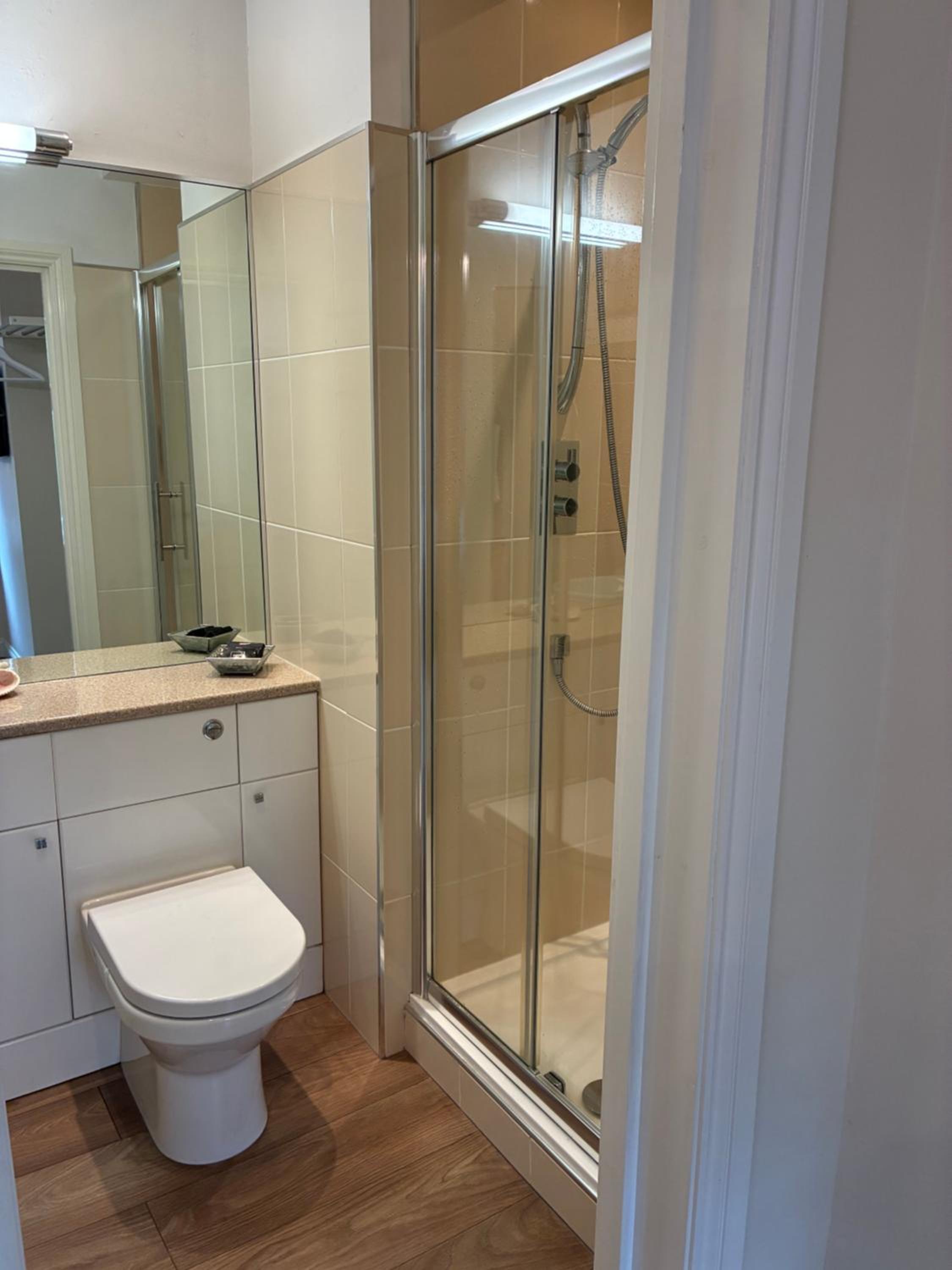 Double Room with Private Bathroom photo 2