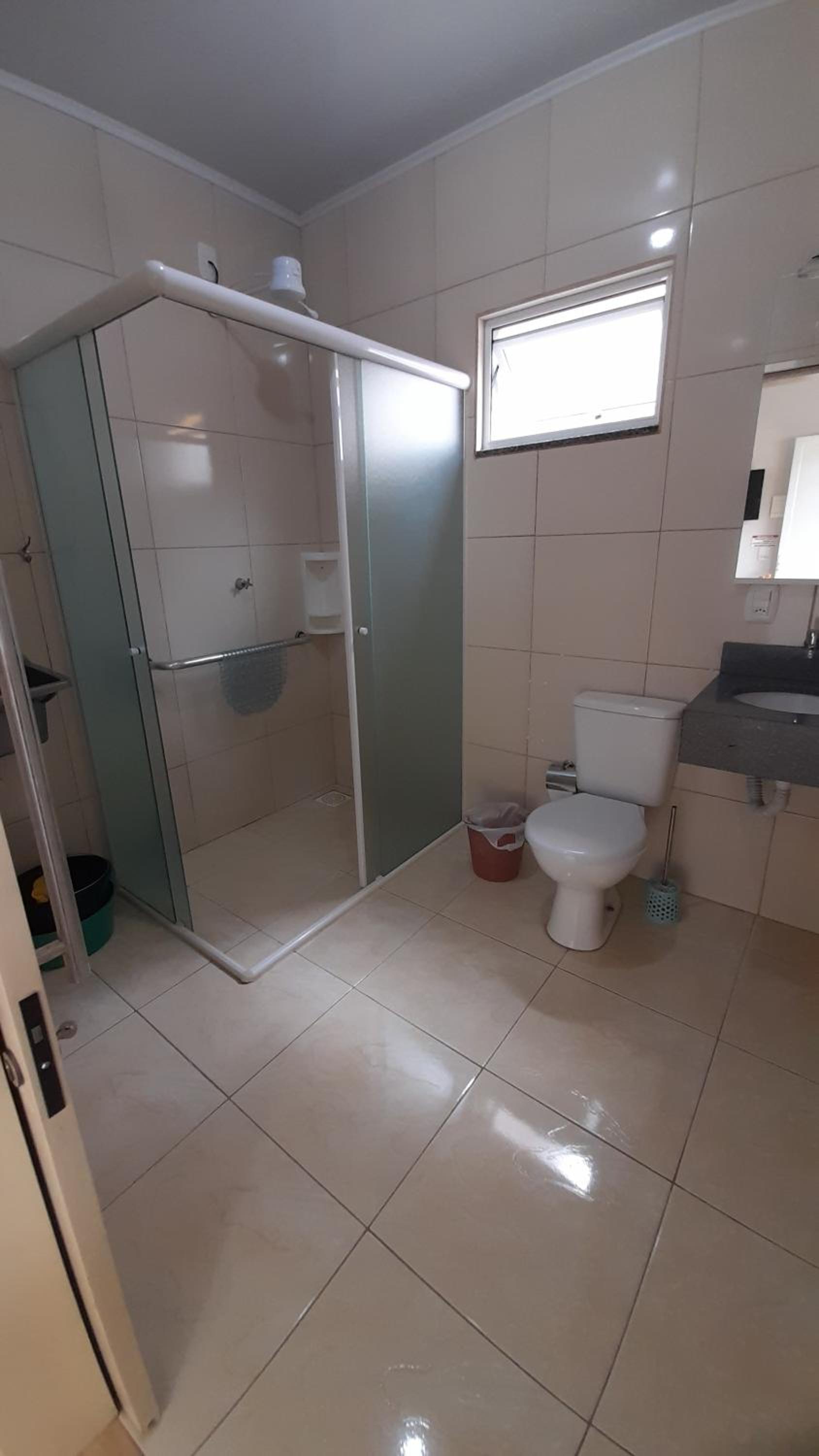 One-Bedroom Apartment - Photo 9