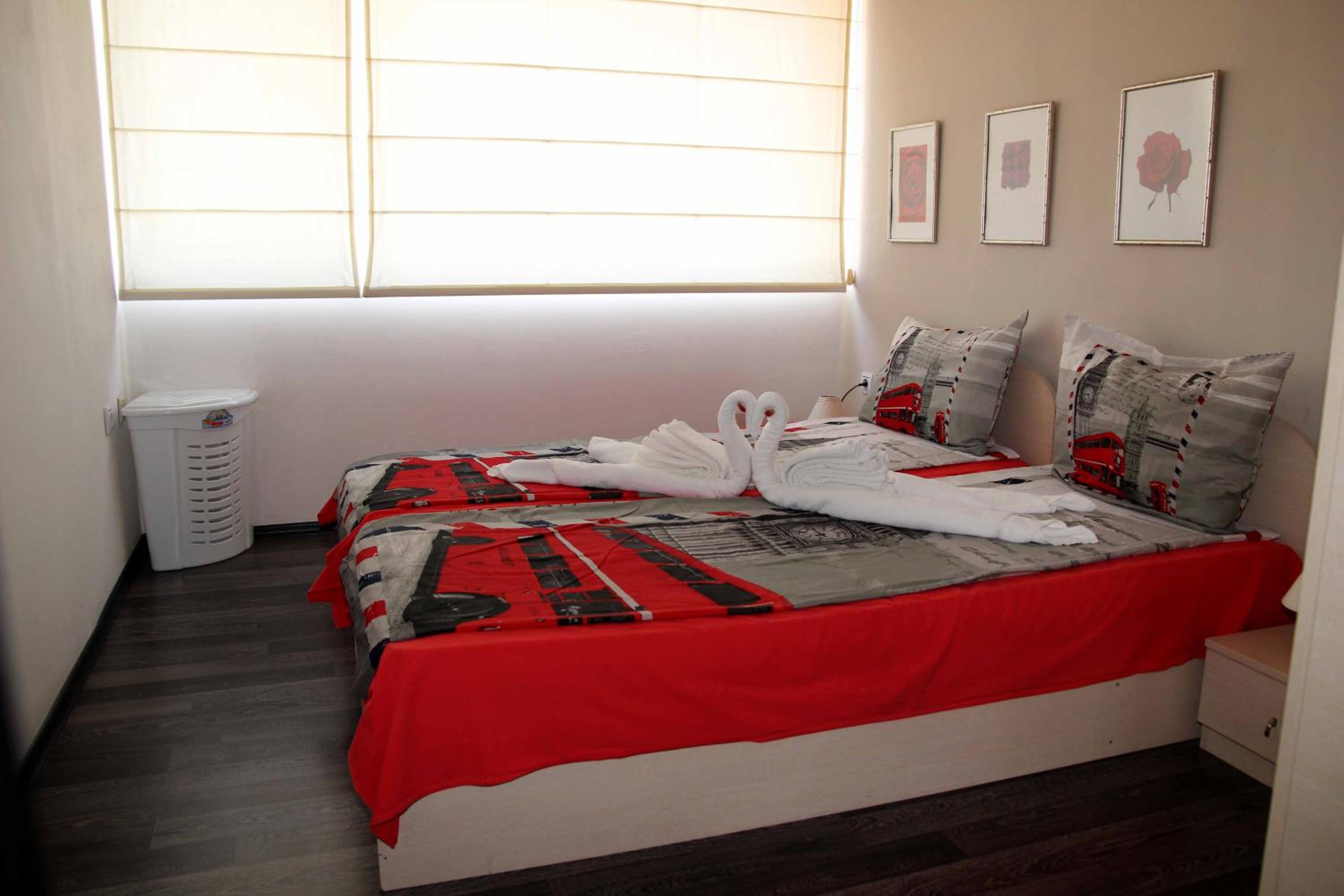 One-Bedroom Apartment-Marie Curie 1A Street - Photo 22