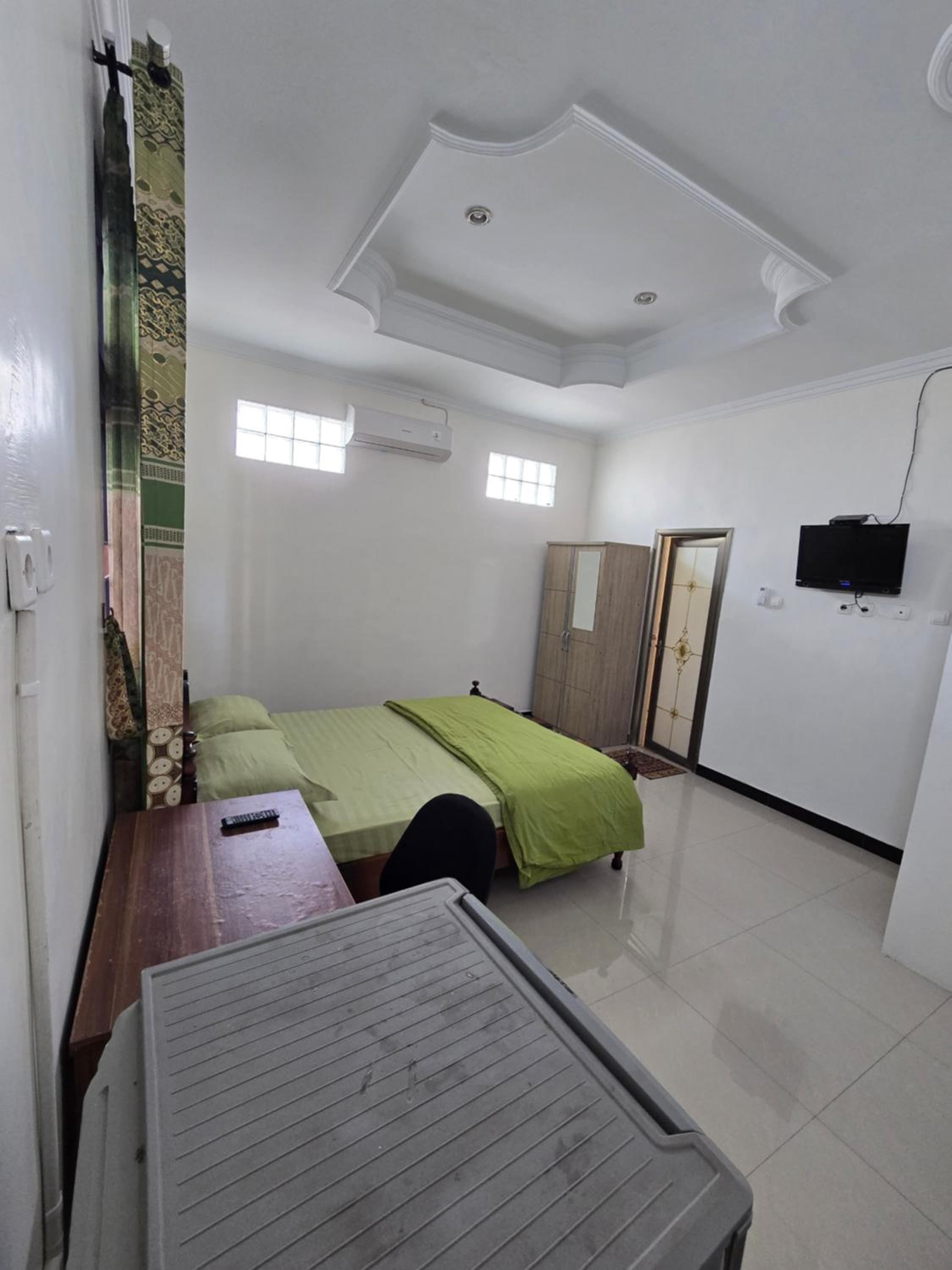 Family Room - Photo 3