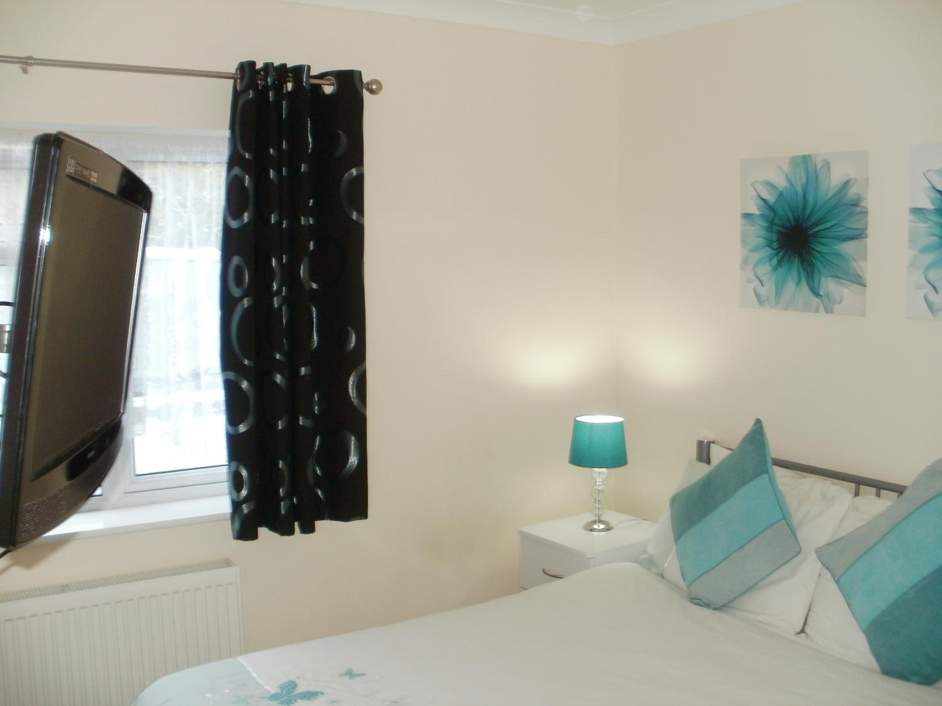 Double Room - Photo 5
