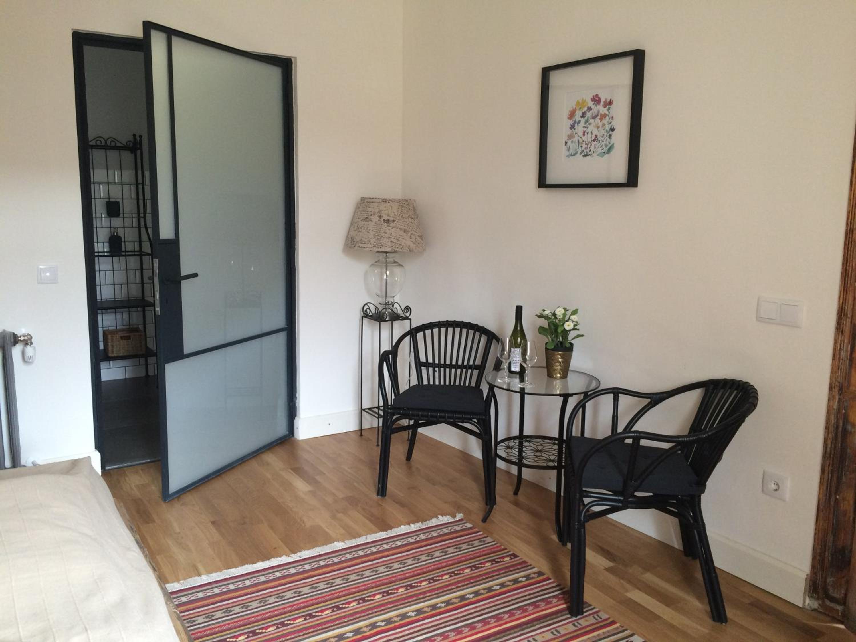 Double or Twin Room - Photo 6