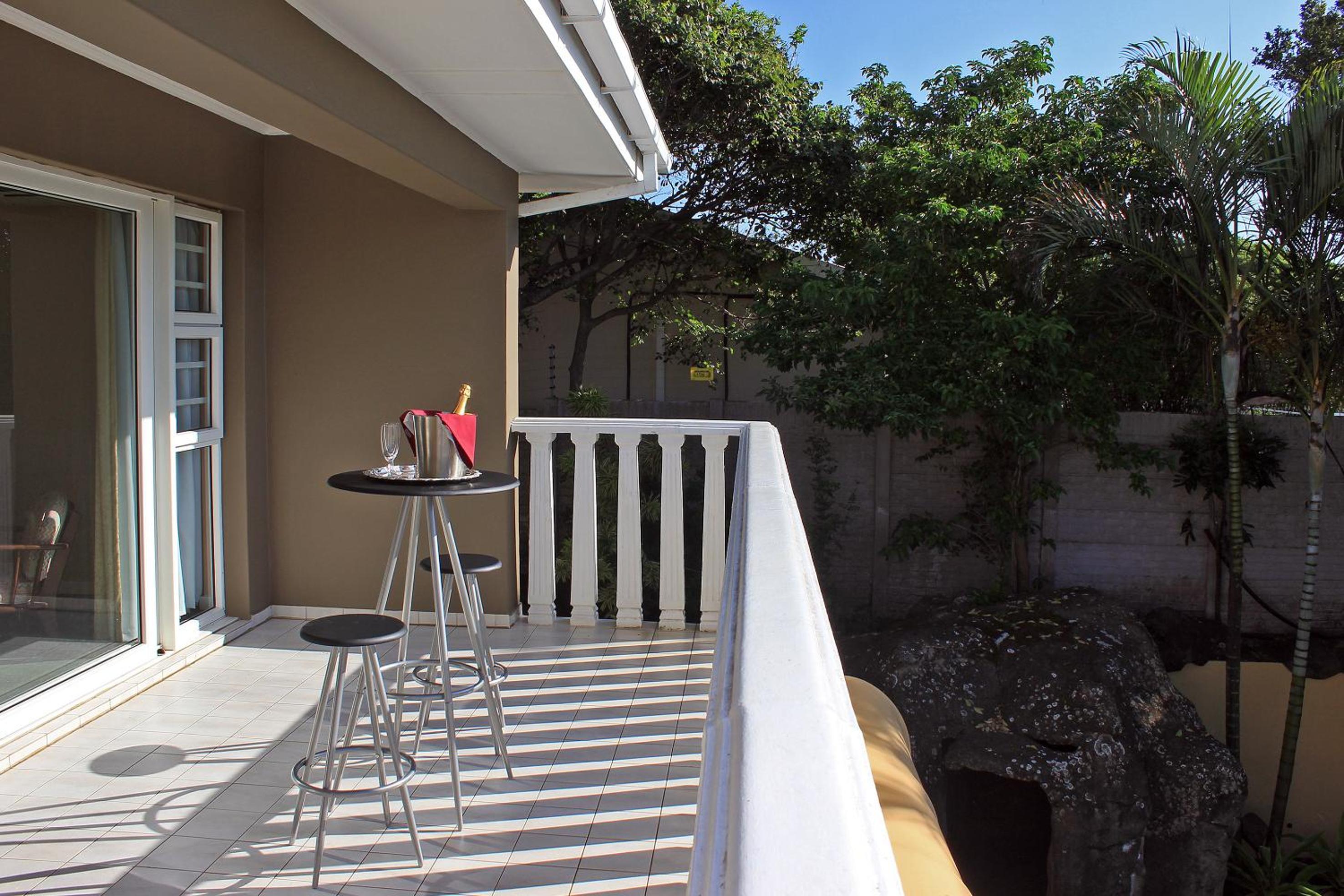 Double Room with Balcony and Sea View photo 2