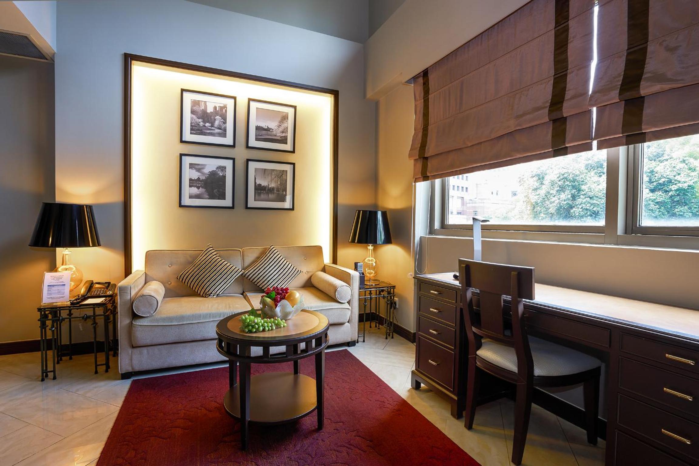 One-Bedroom Loft photo 2