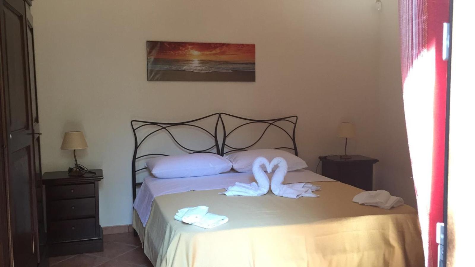 Double or Twin Room with Private Bathroom photo 1