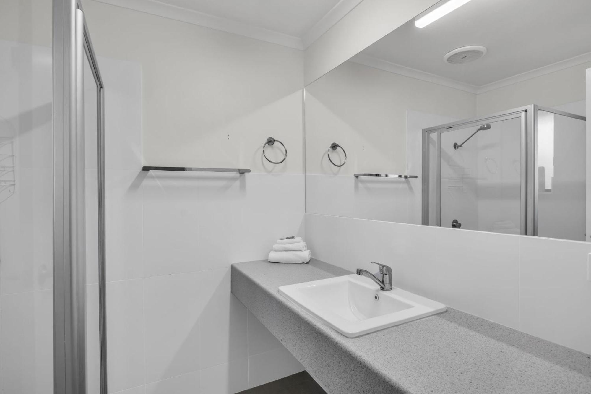 Apartment with Lake View photo 2