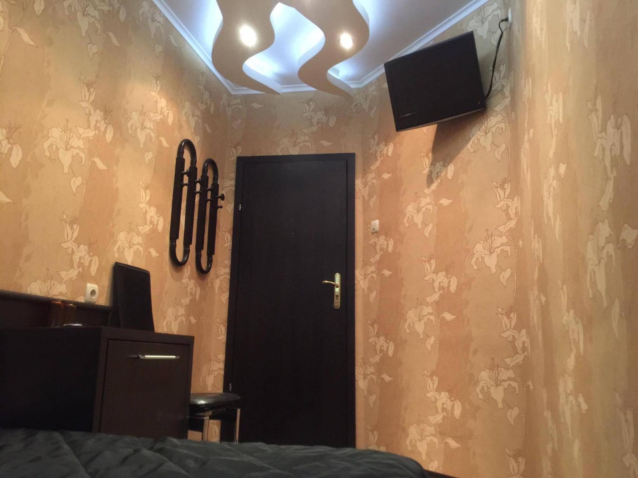 Double Room with Two Double Beds photo 3