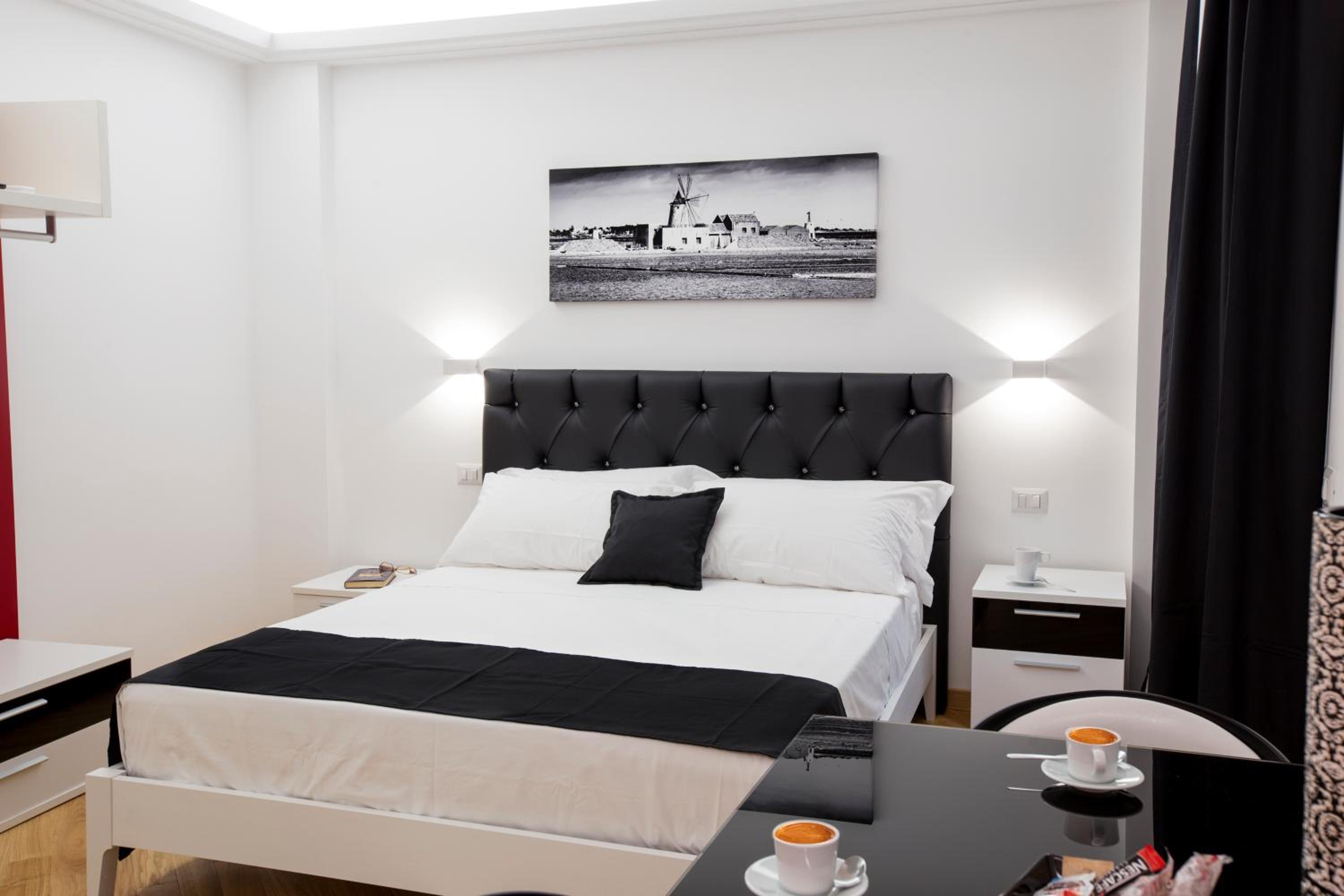 Studio Apartment photo 1