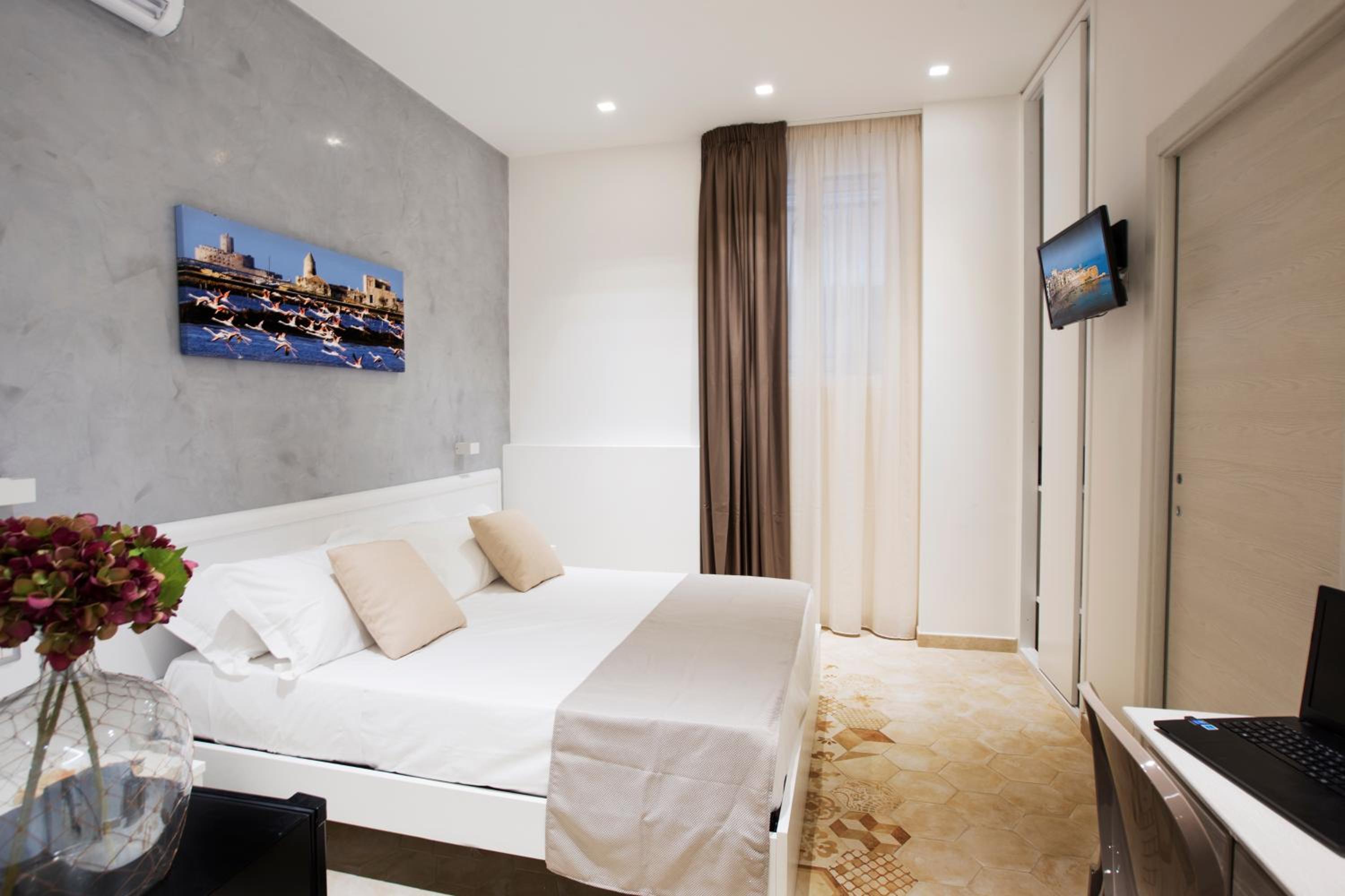 Double or Twin Room photo 1