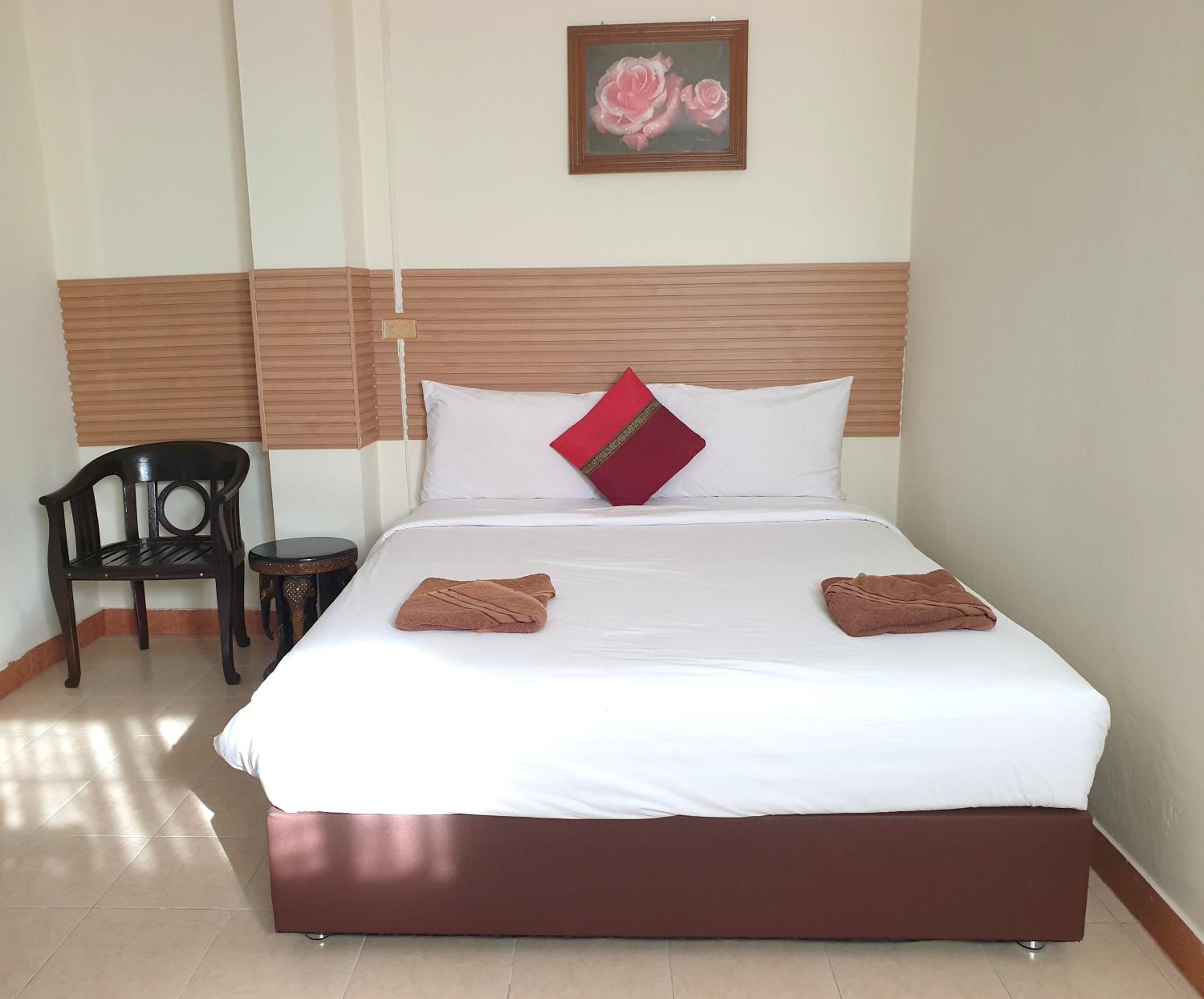 Budget Double Room photo 2