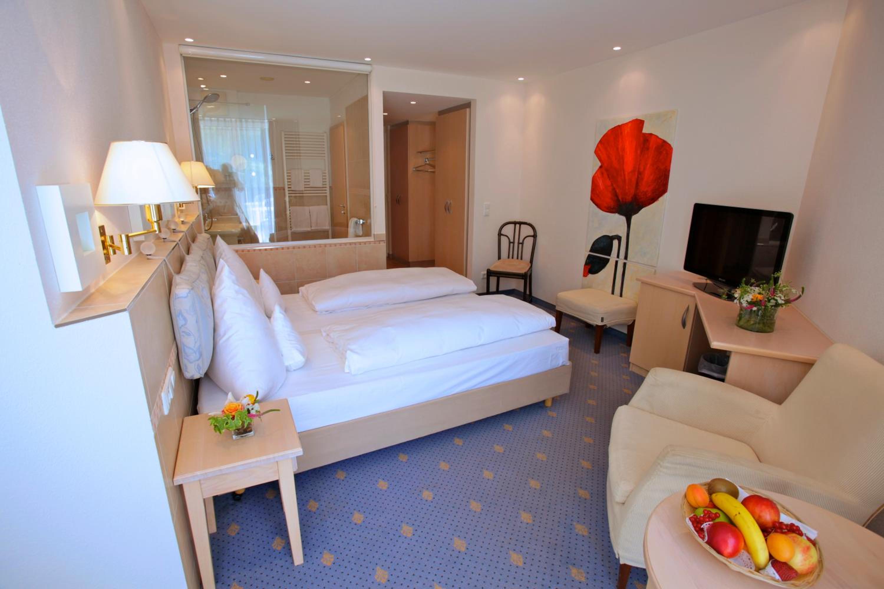 Double Room 98 ft² photo 2