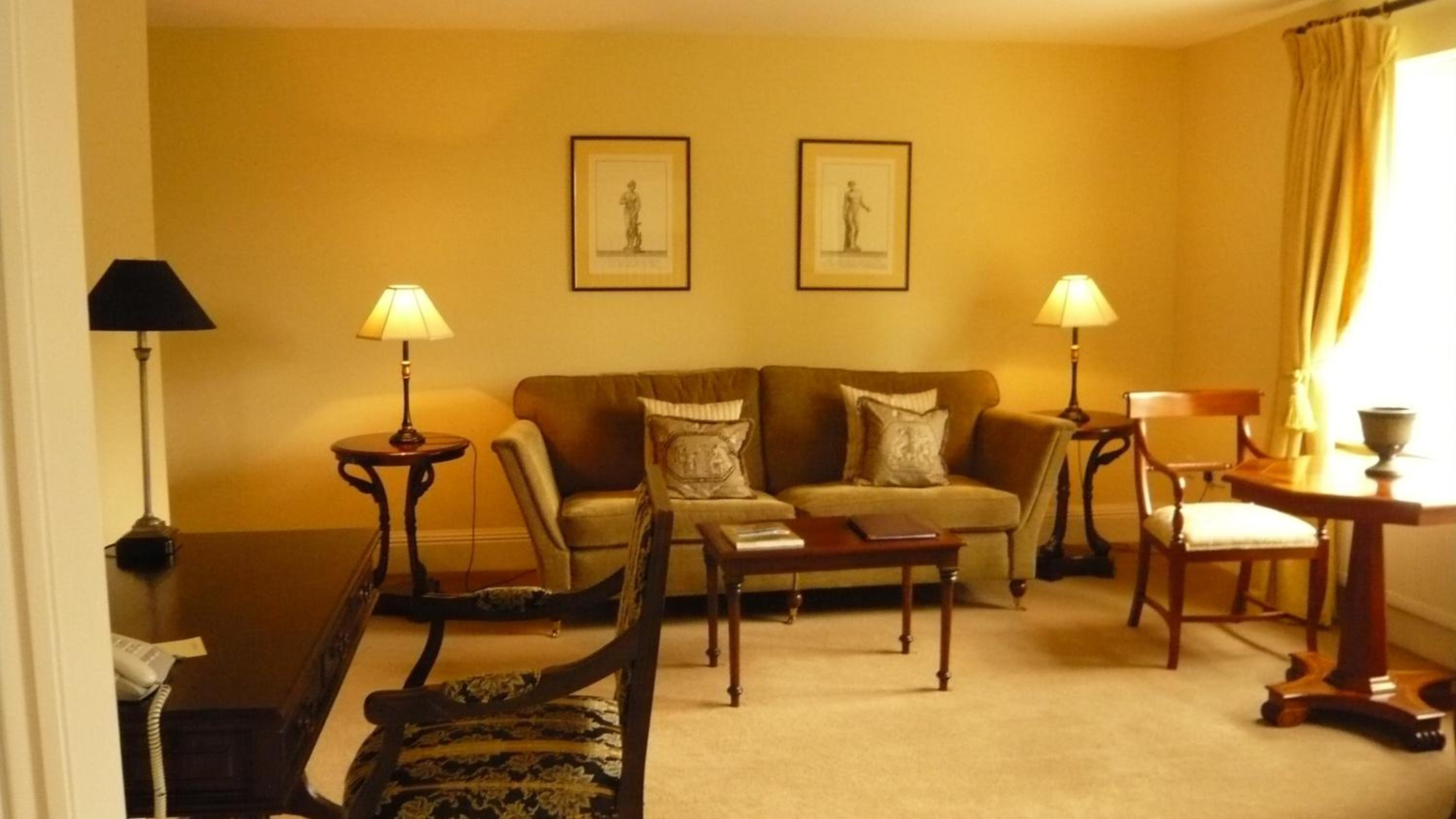 Lodge Suite - Photo 3