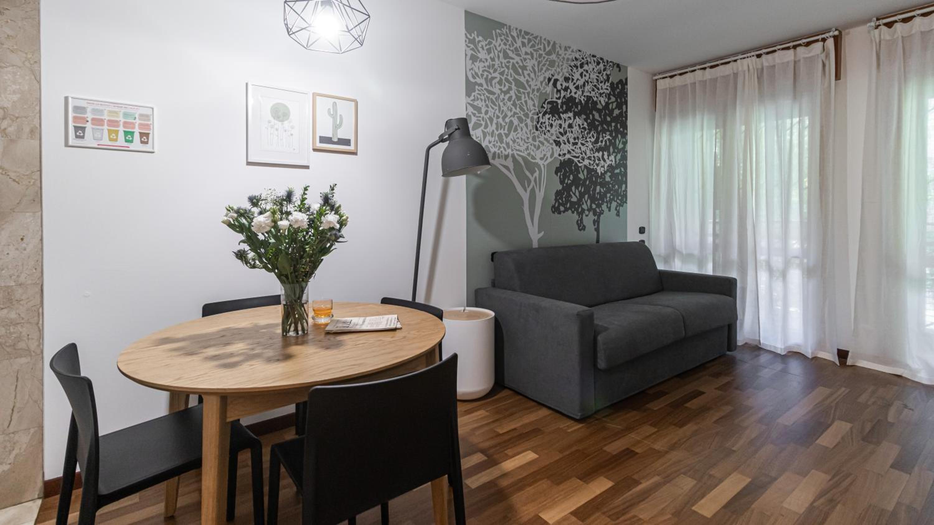Studio Apartment