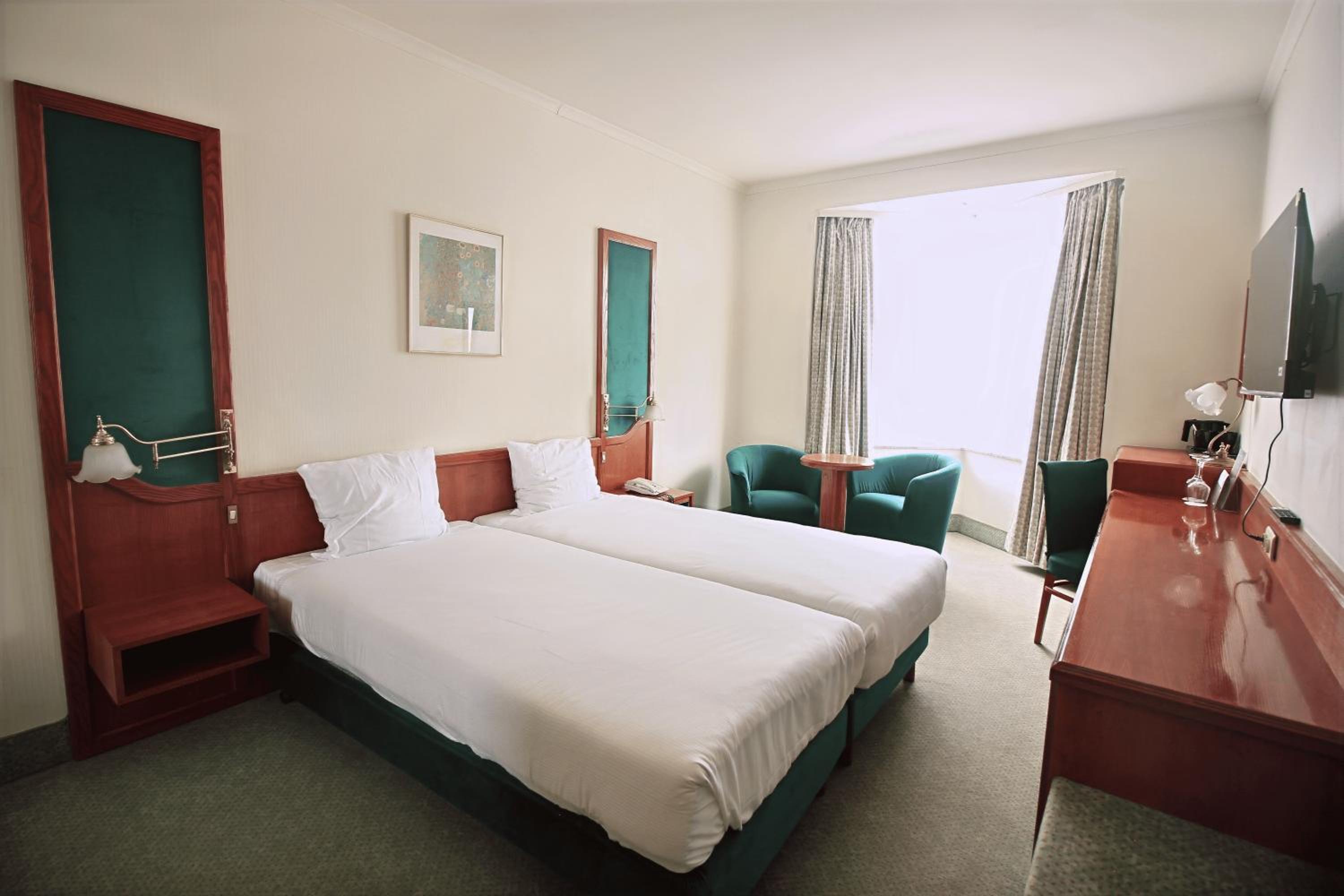 Superior Twin Room - Photo 3