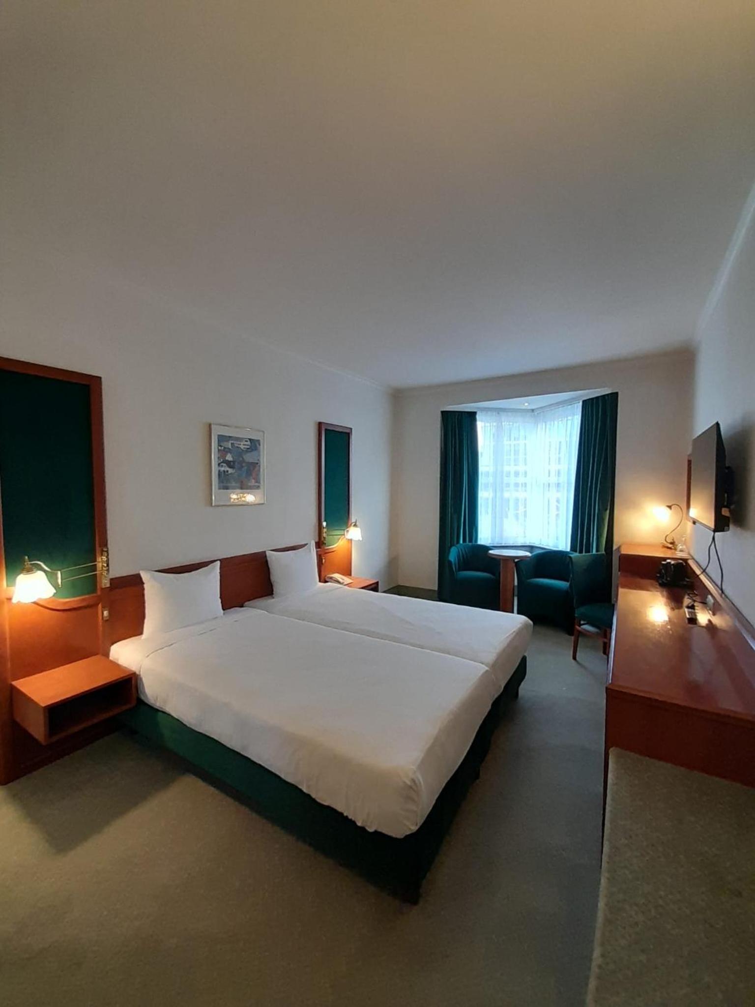 Superior Twin Room - Photo 1