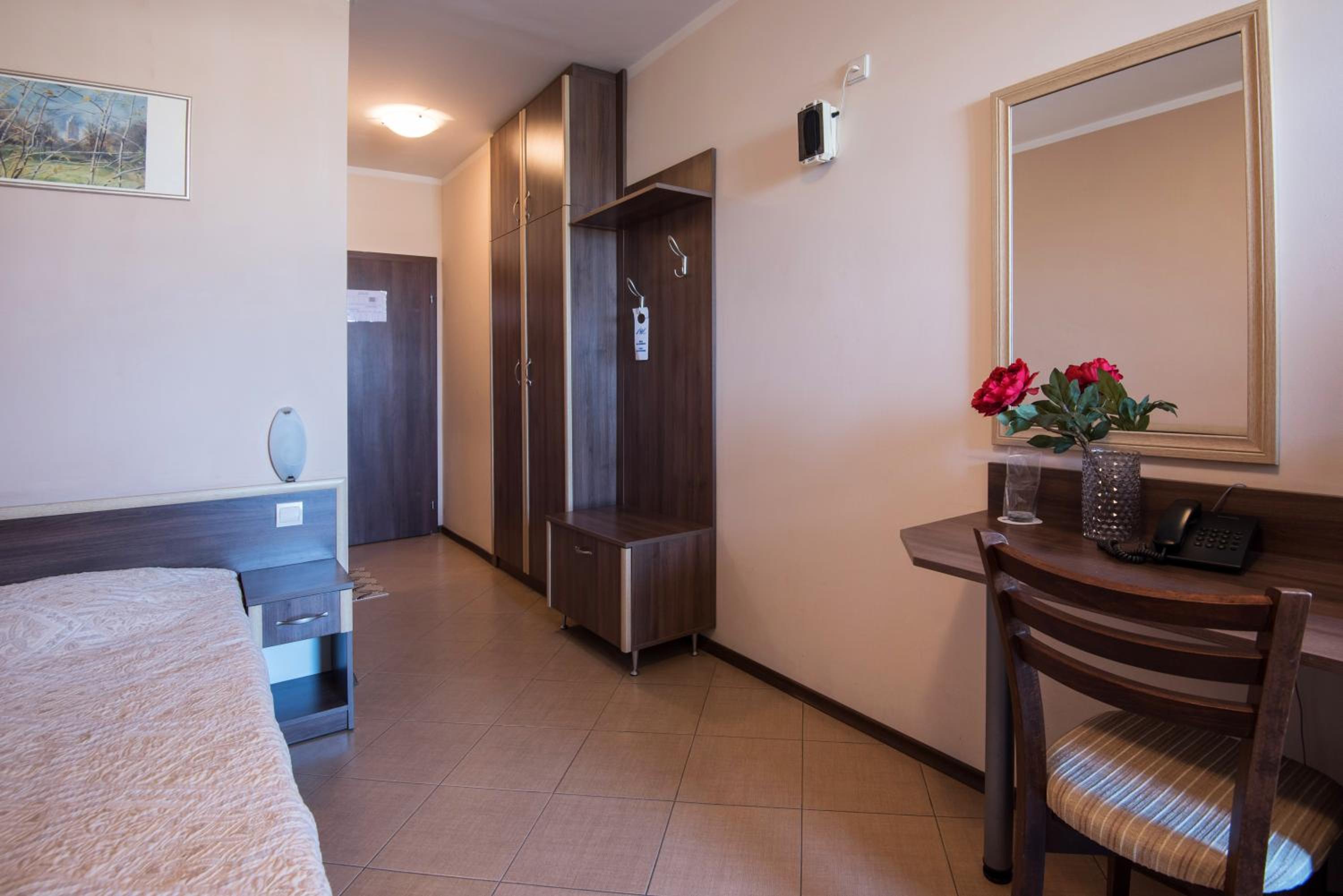 Budget Single Room photo 2