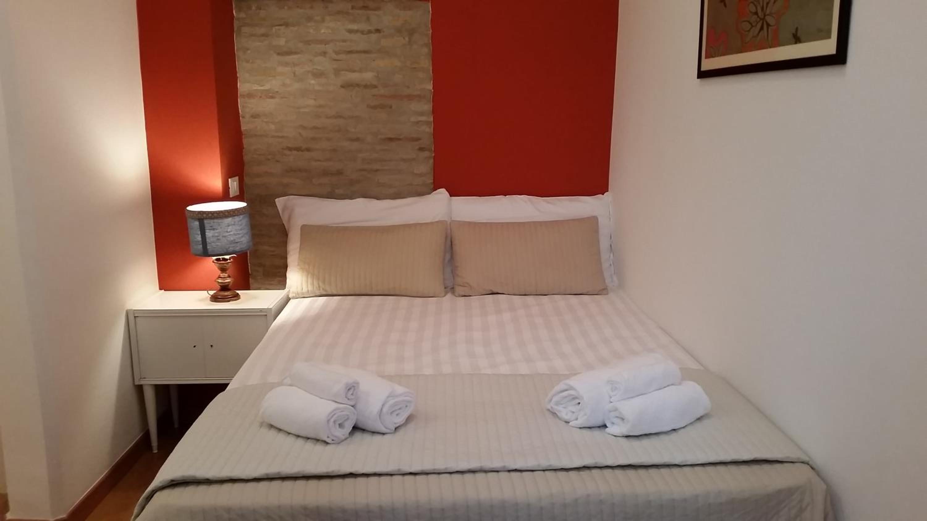 Economy Double Room photo 1