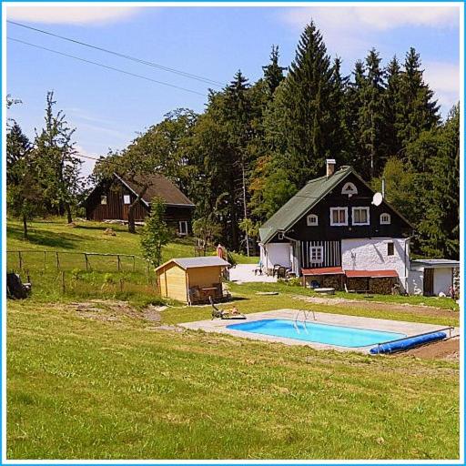 Three-Bedroom Vacation Home  photo 1