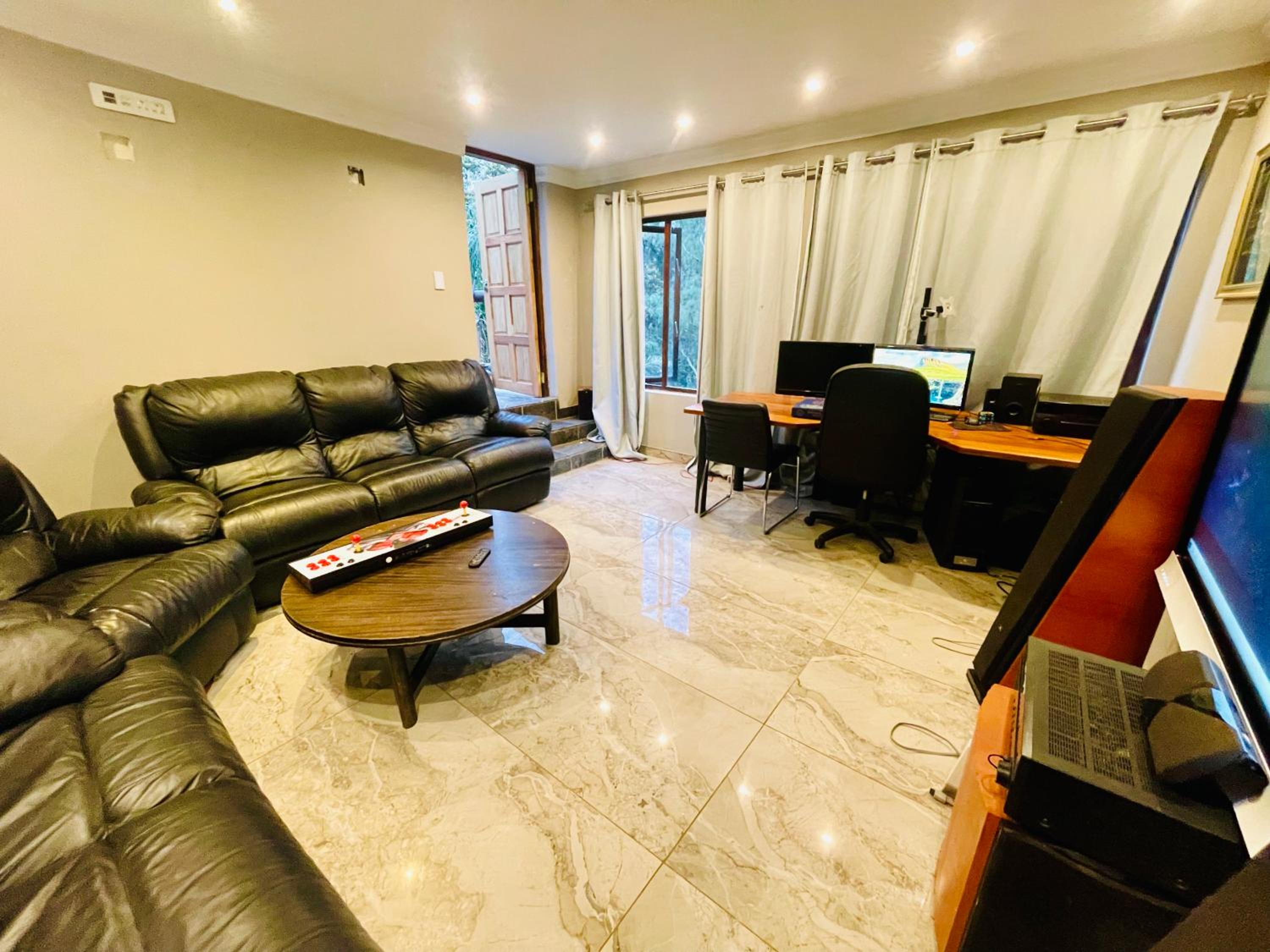 Apartment with View photo 3