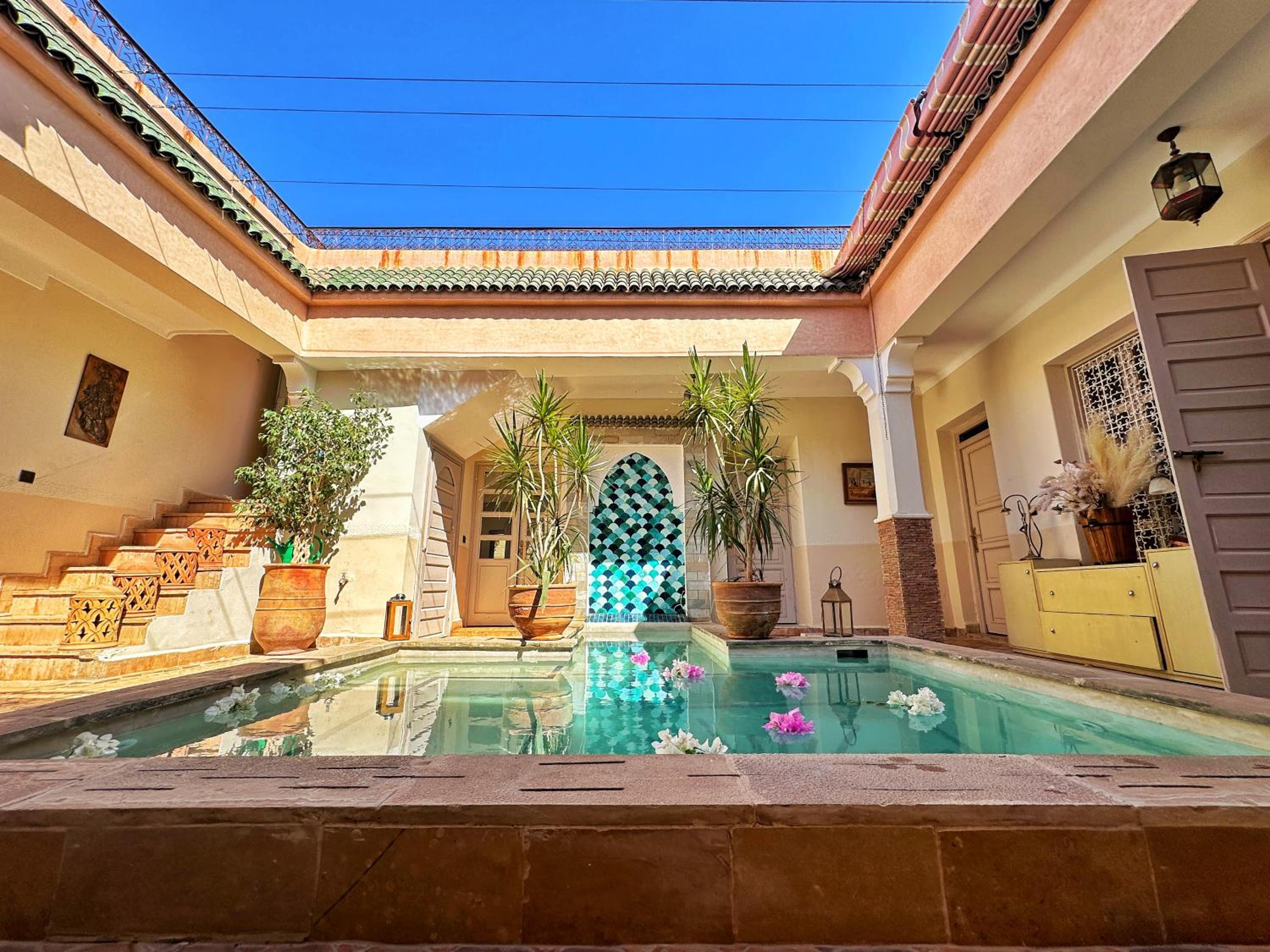 Three-Bedroom Villa - Photo 11