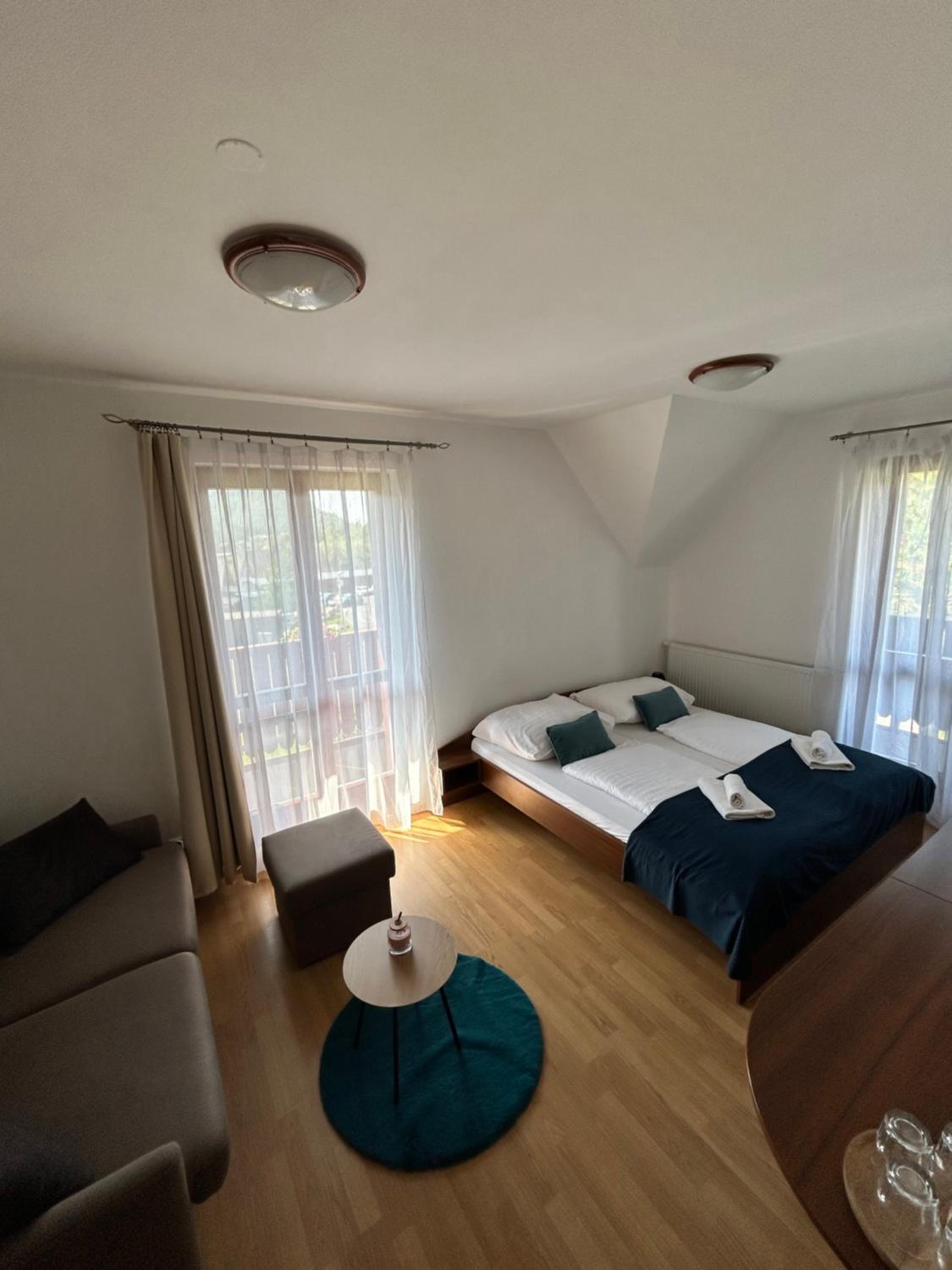 Double or Twin Room photo 3