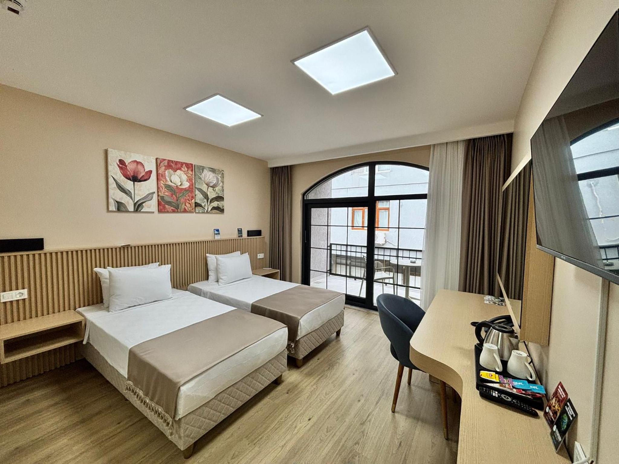 Standard Twin Room