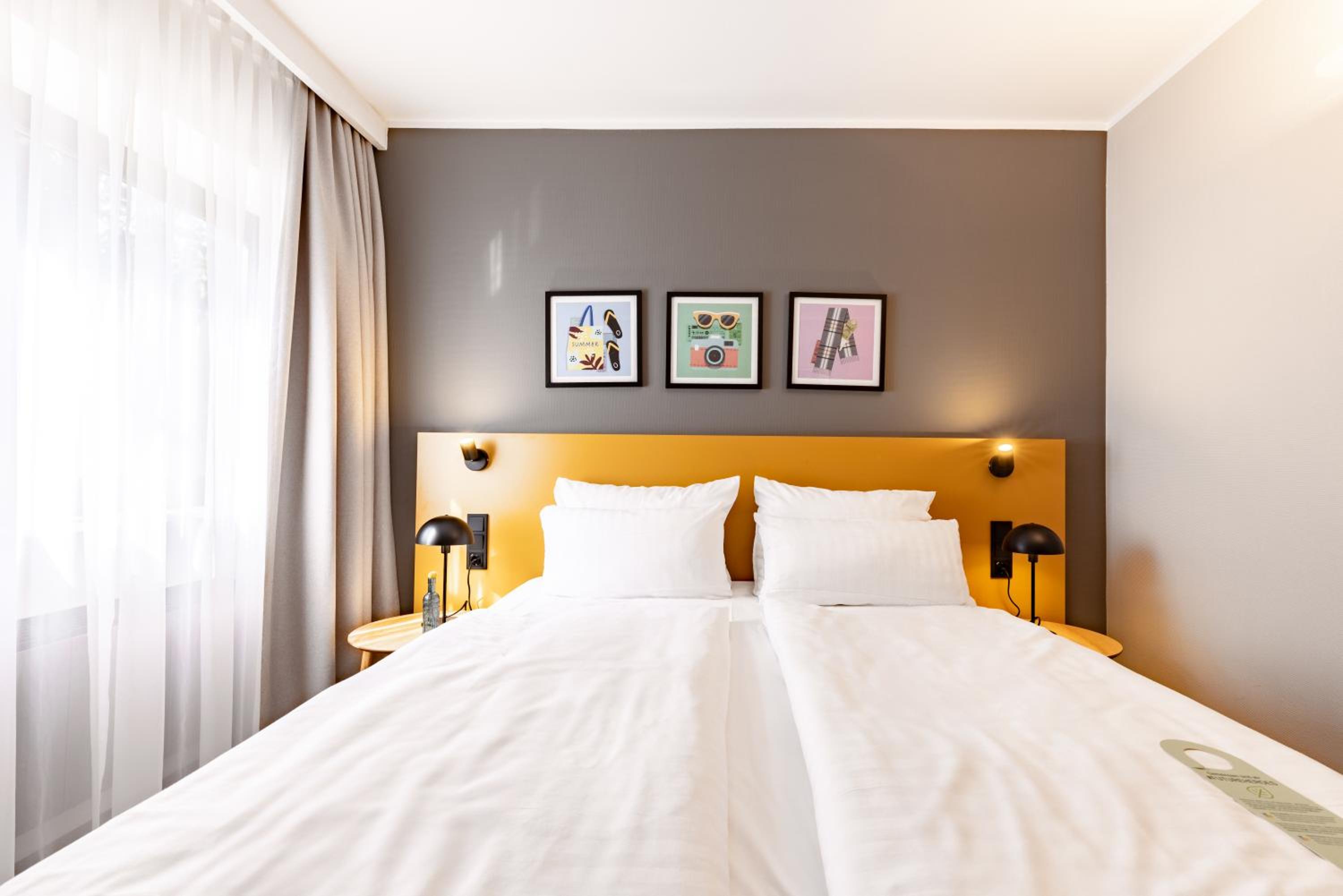 Standard Room - Photo 11