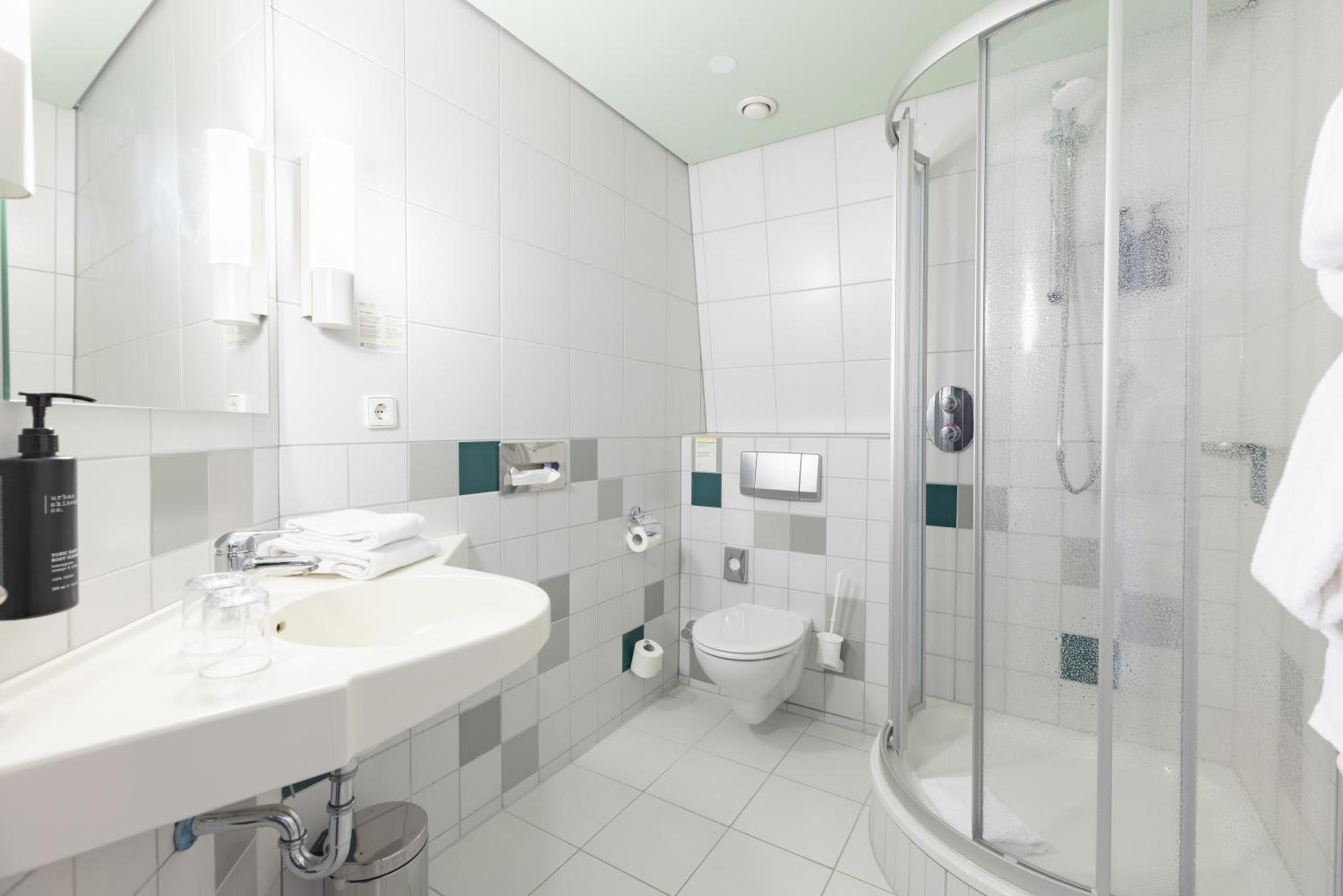 Standard Room - Photo 26