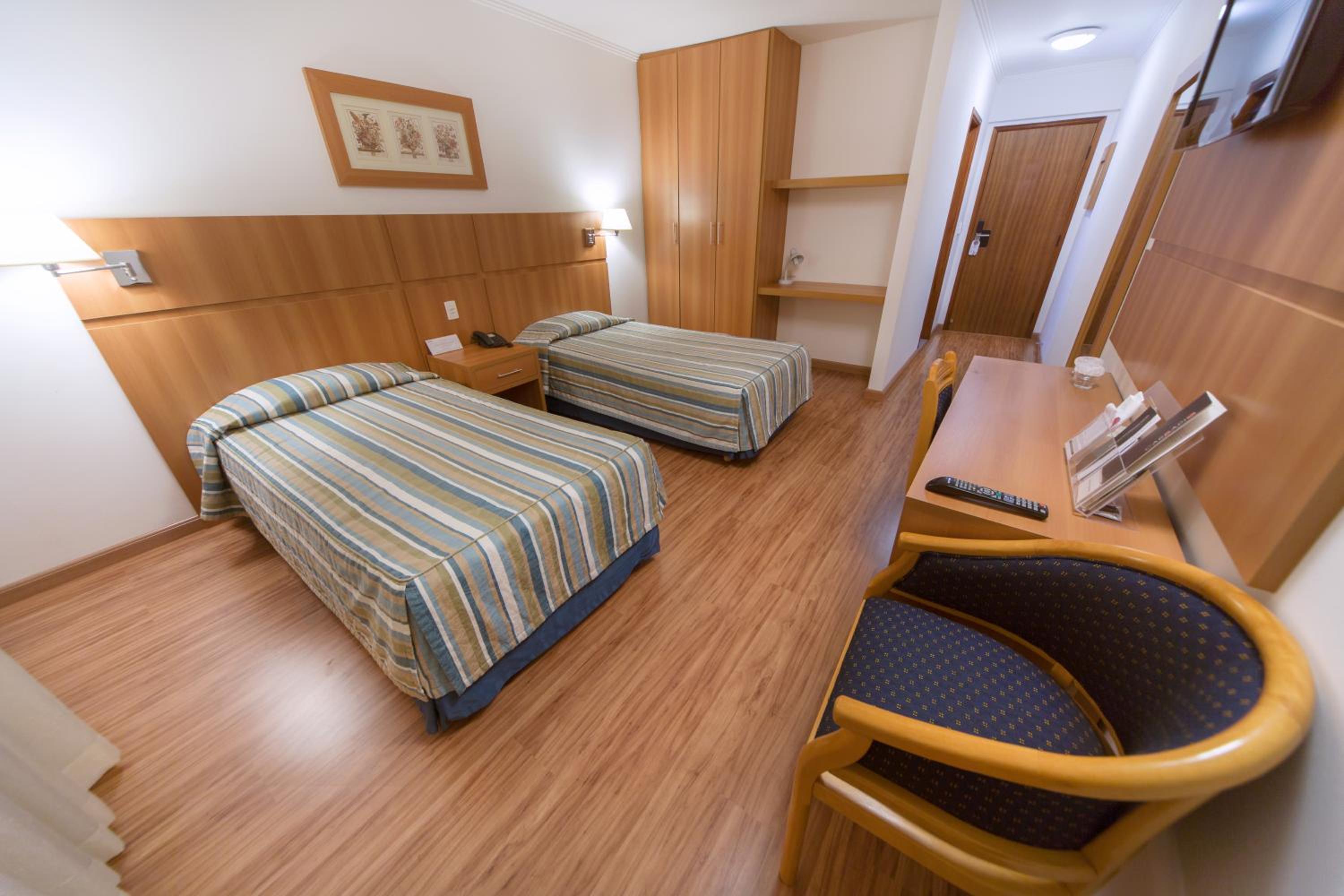 Standard Twin Room photo 3