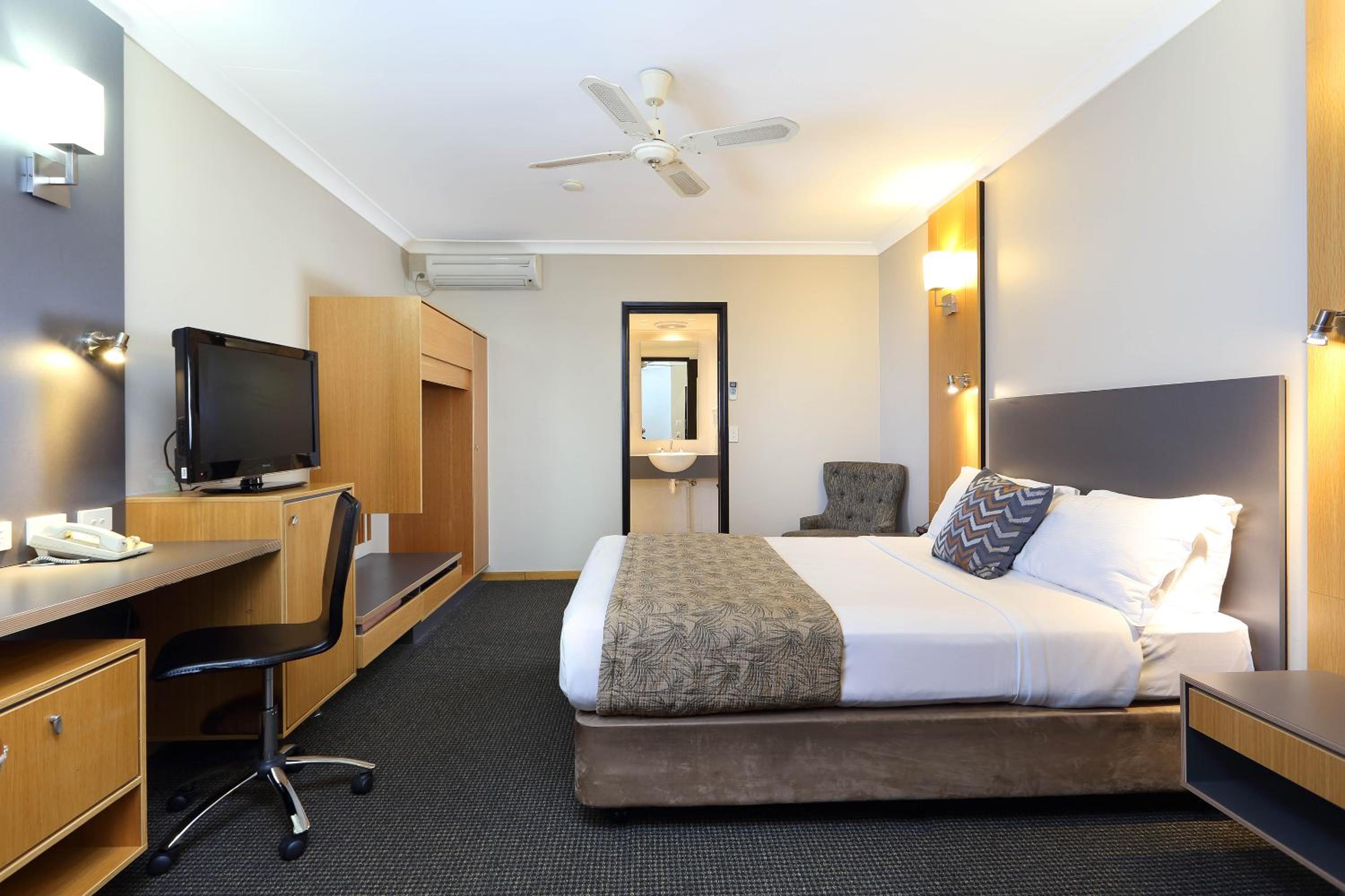 Deluxe Double Room With Spa Bath