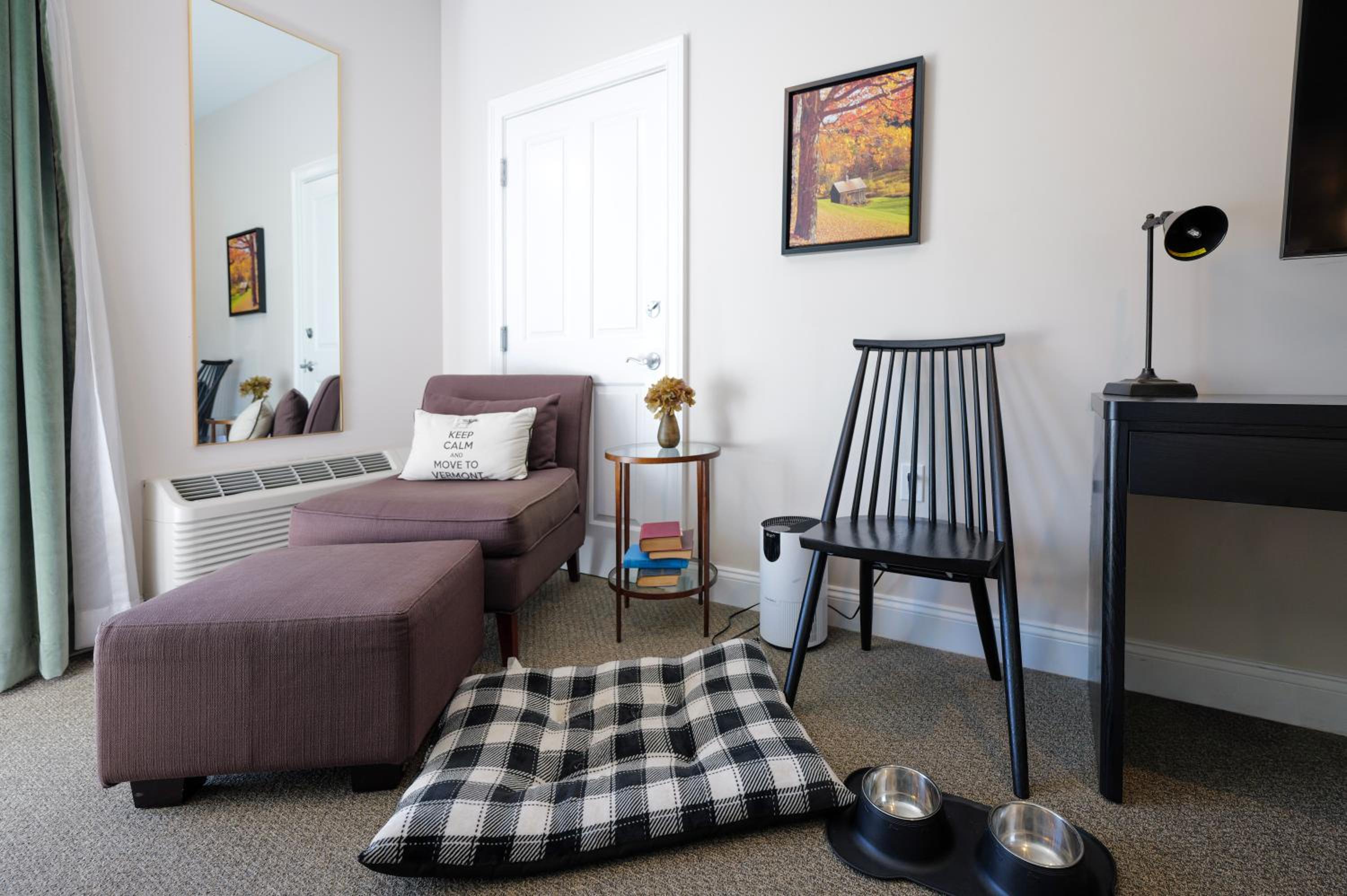 Pond Ridge Pet Friendly Double Queen Room