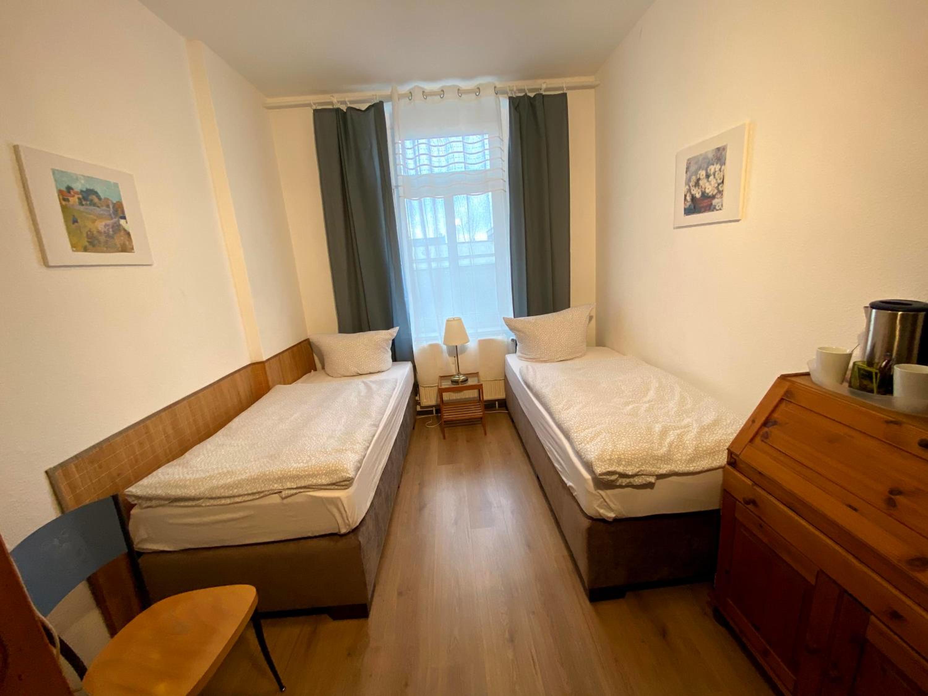 Budget Single Room photo 3