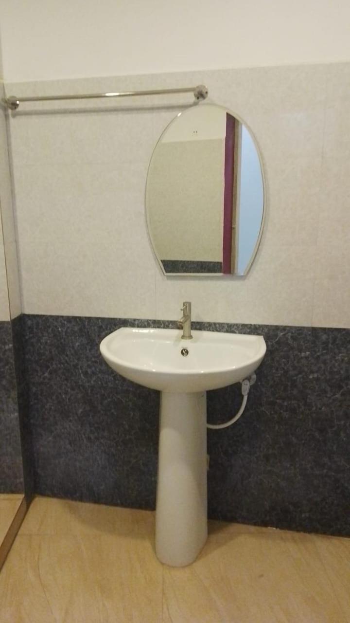 Deluxe Queen Suite
