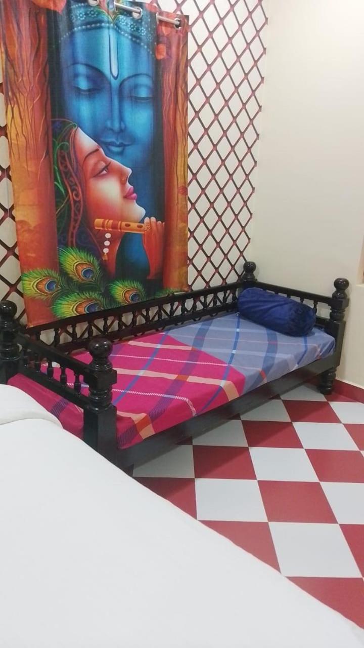Deluxe Queen Suite photo 3
