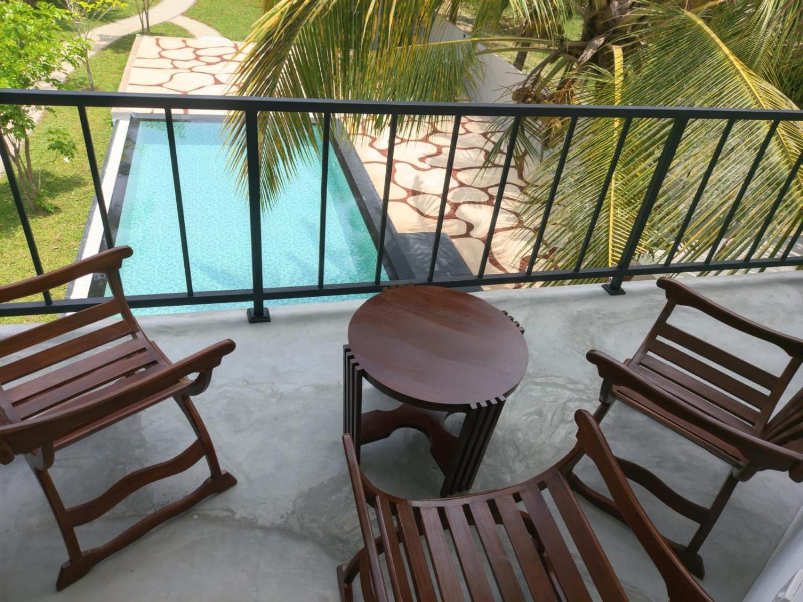 Triple Room with Pool View photo 2