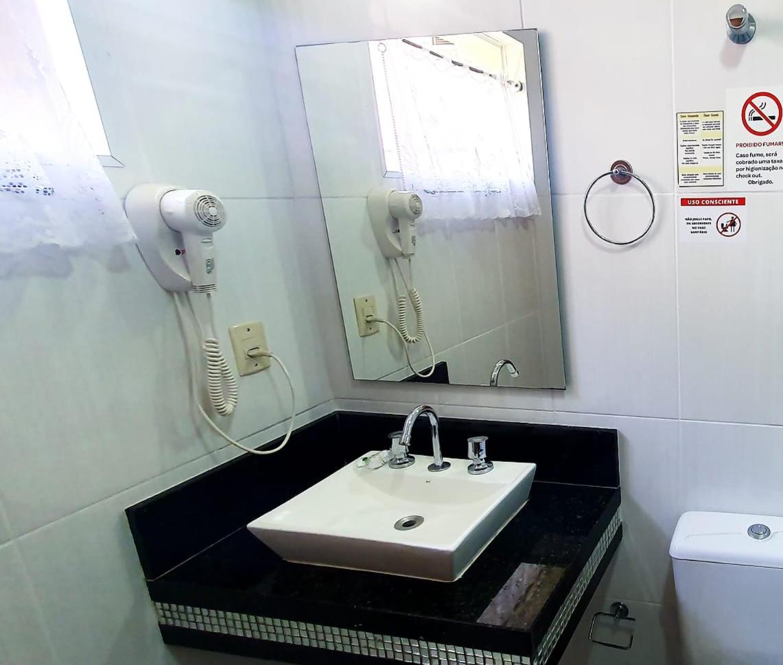 Deluxe Suite with Spa Bath photo 2